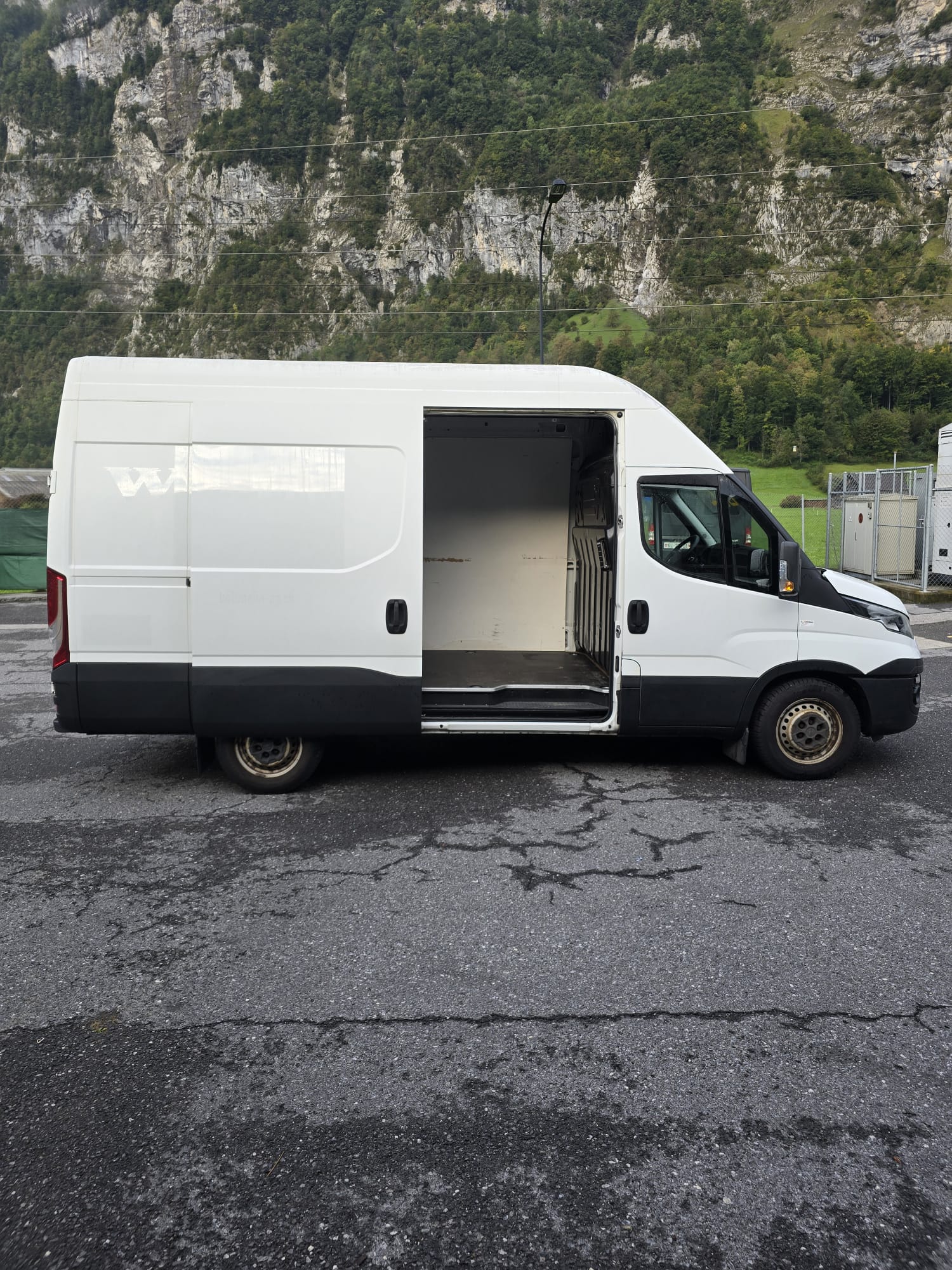 IVECO 35 S 13 V-image-1