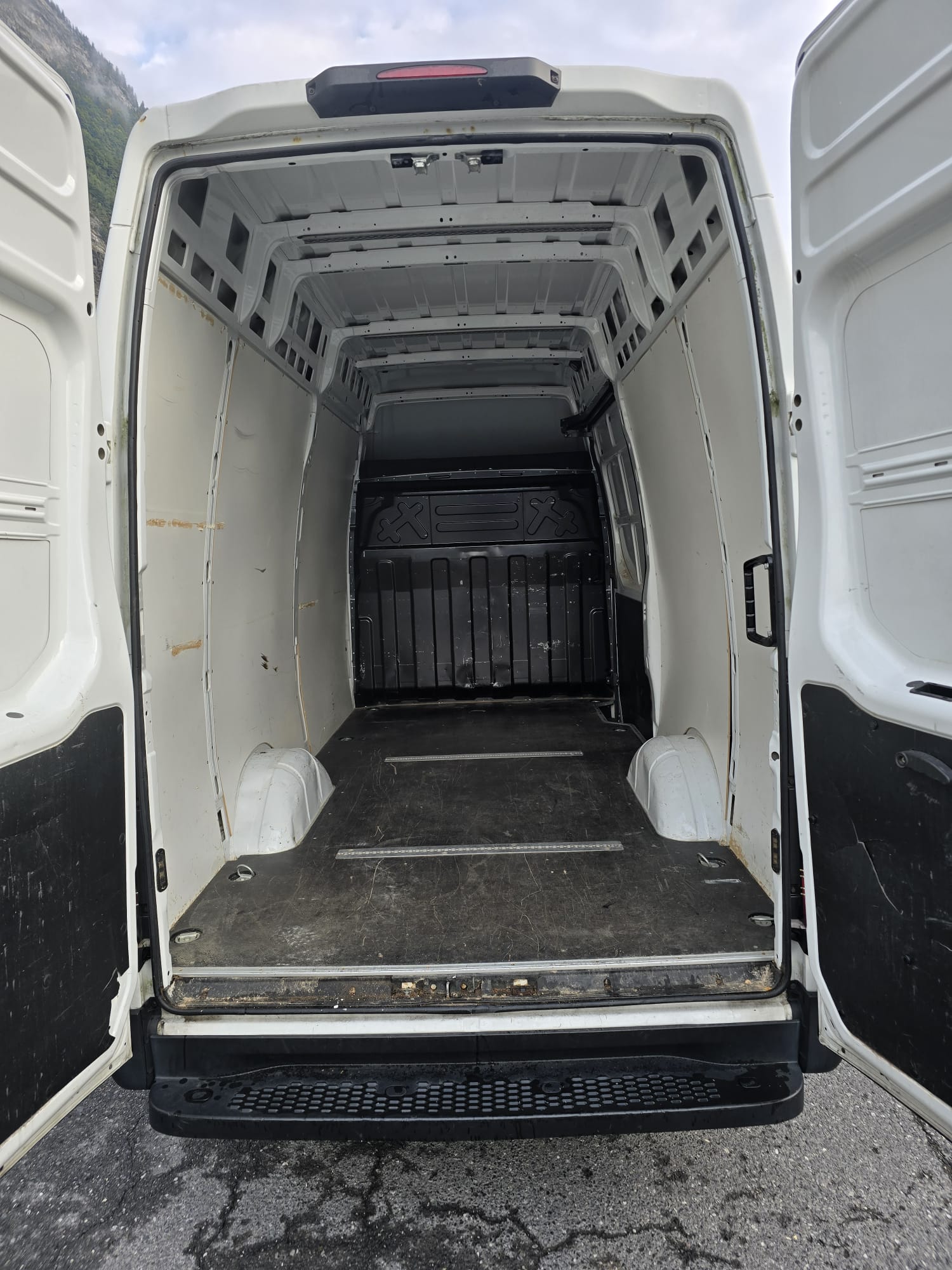 IVECO 35 S 13 V-image-2