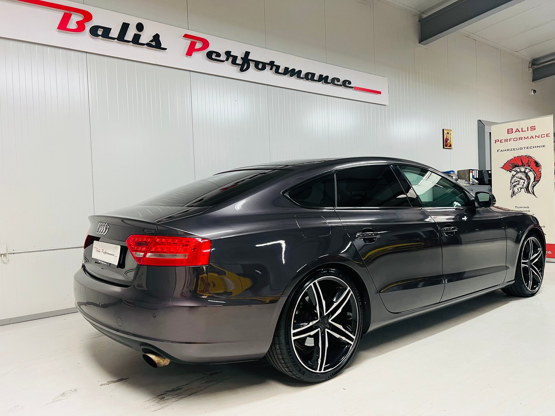 AUDI A5 Sportback *Manual*-image-2