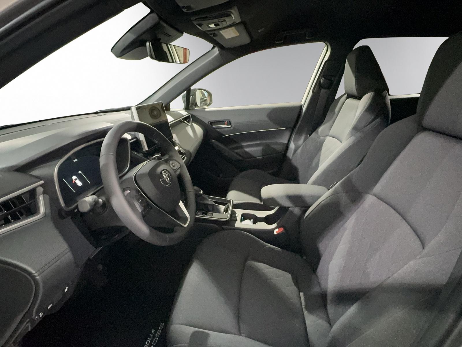 TOYOTA Corolla Cross 2.0 HSD Trend AWD-i-image-6