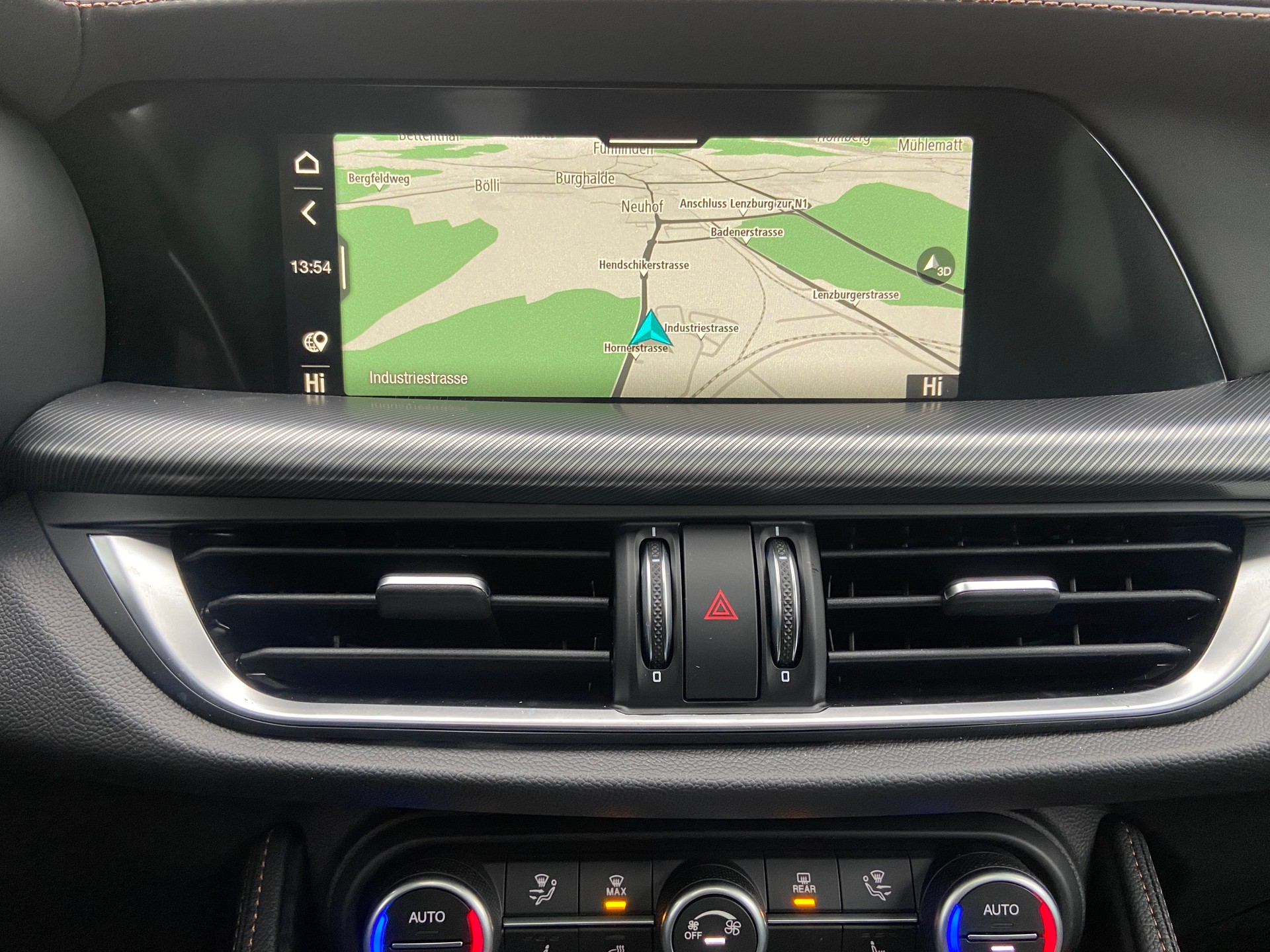 ALFA ROMEO Stelvio 2.0 Intensa Sky Q4 AT8-image-13