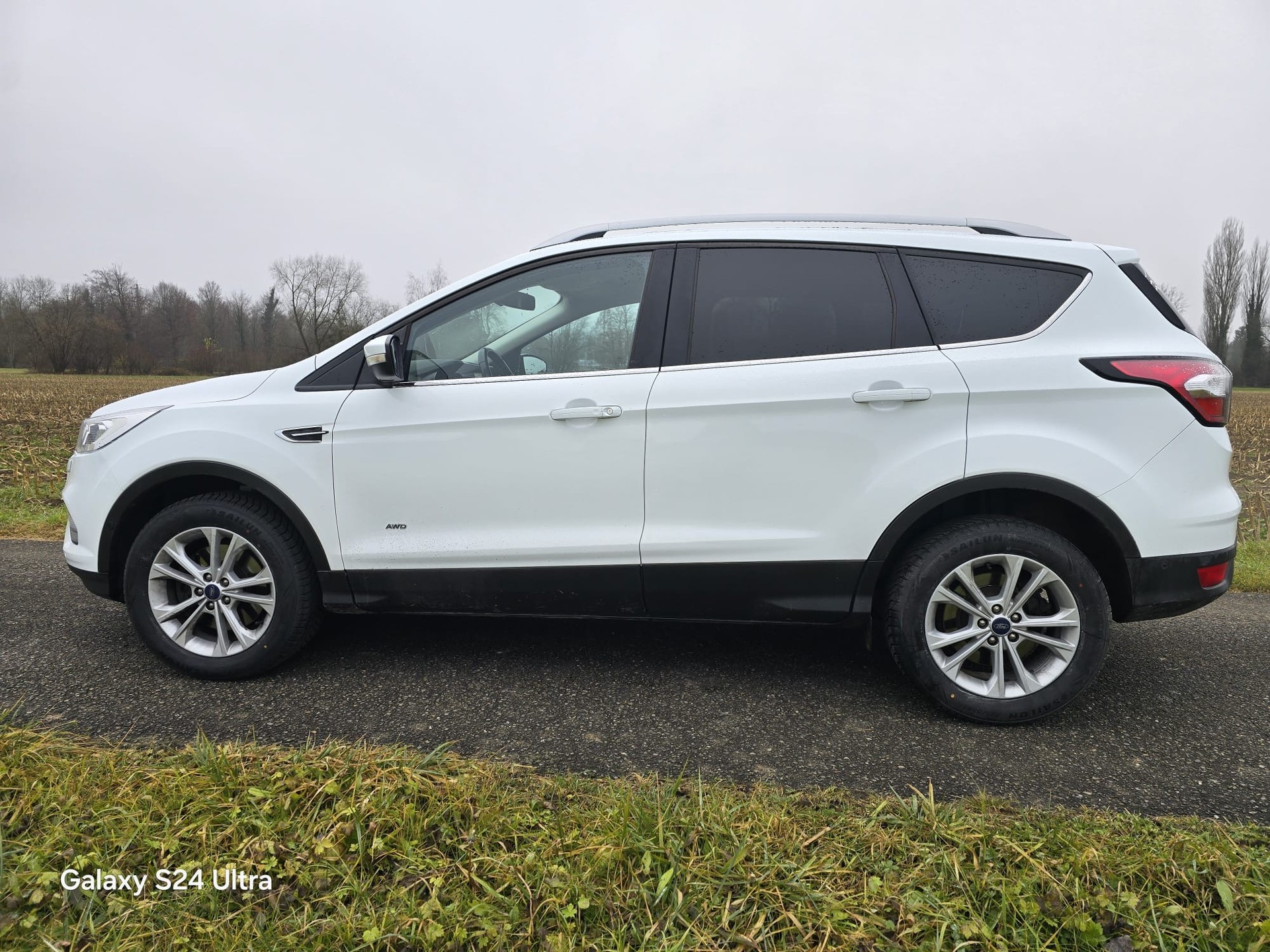 FORD Kuga 2.0 TDCi Titanium 4WD-showroom-element-3
