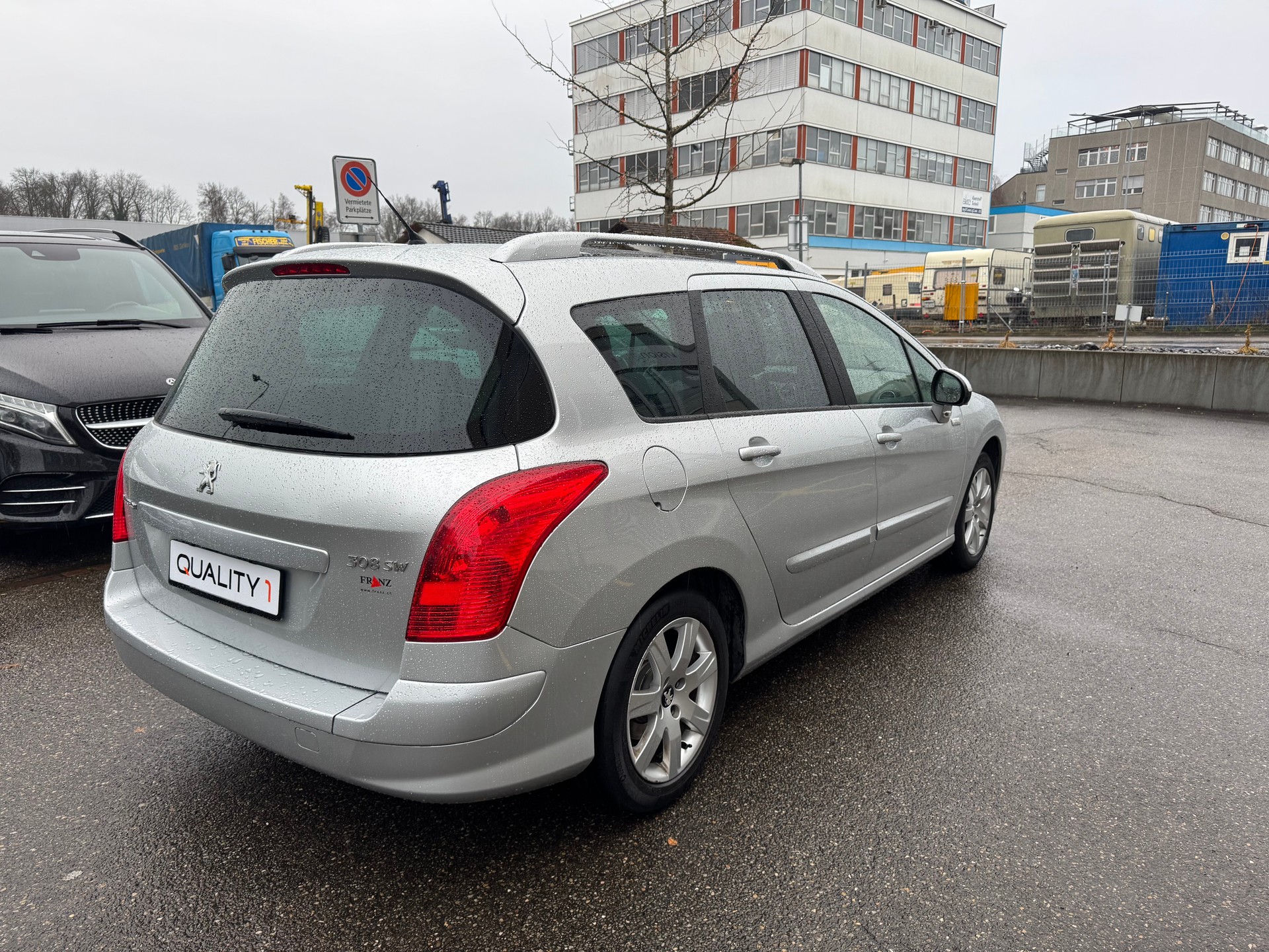 PEUGEOT 308 SW 1.6 16V Turbo Millesim 200-image-5