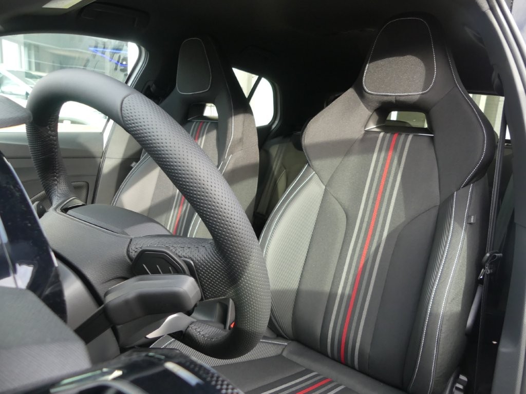 SKODA Fabia 1.5 TSI 130 DSG-image-9