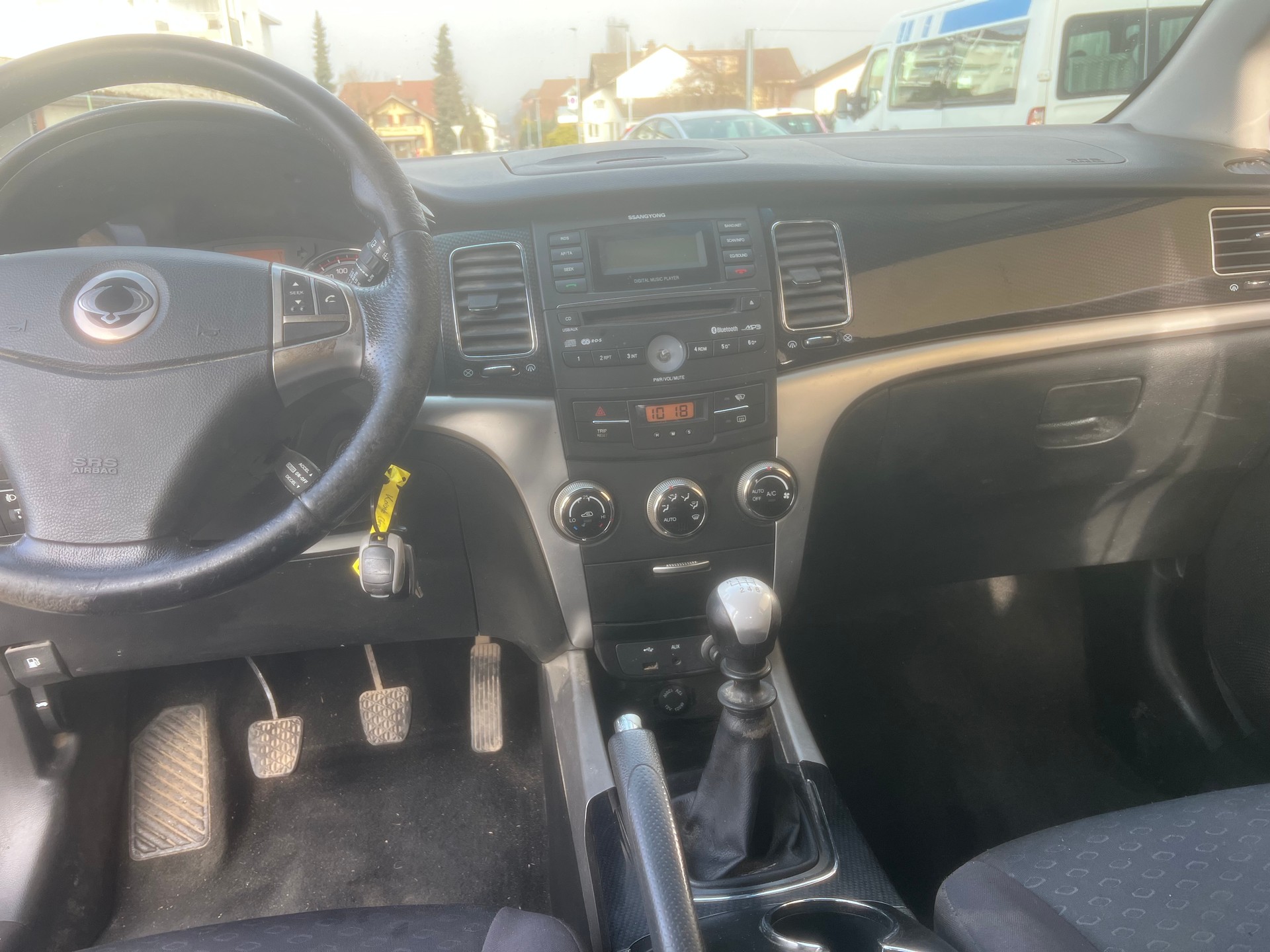 KGM-SsangYong Korando 2.0i Quartz 4WD-image-10
