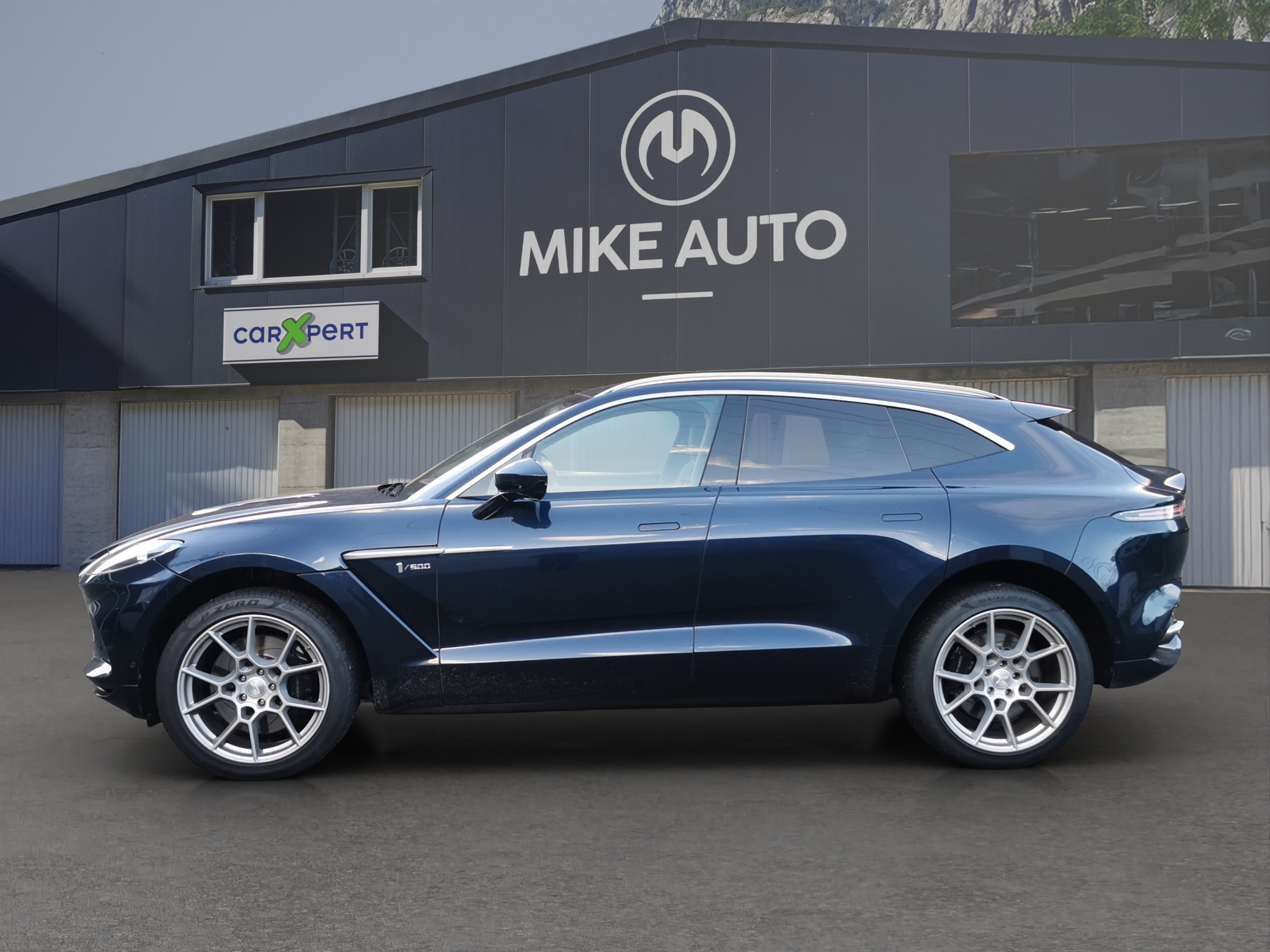 Car photo