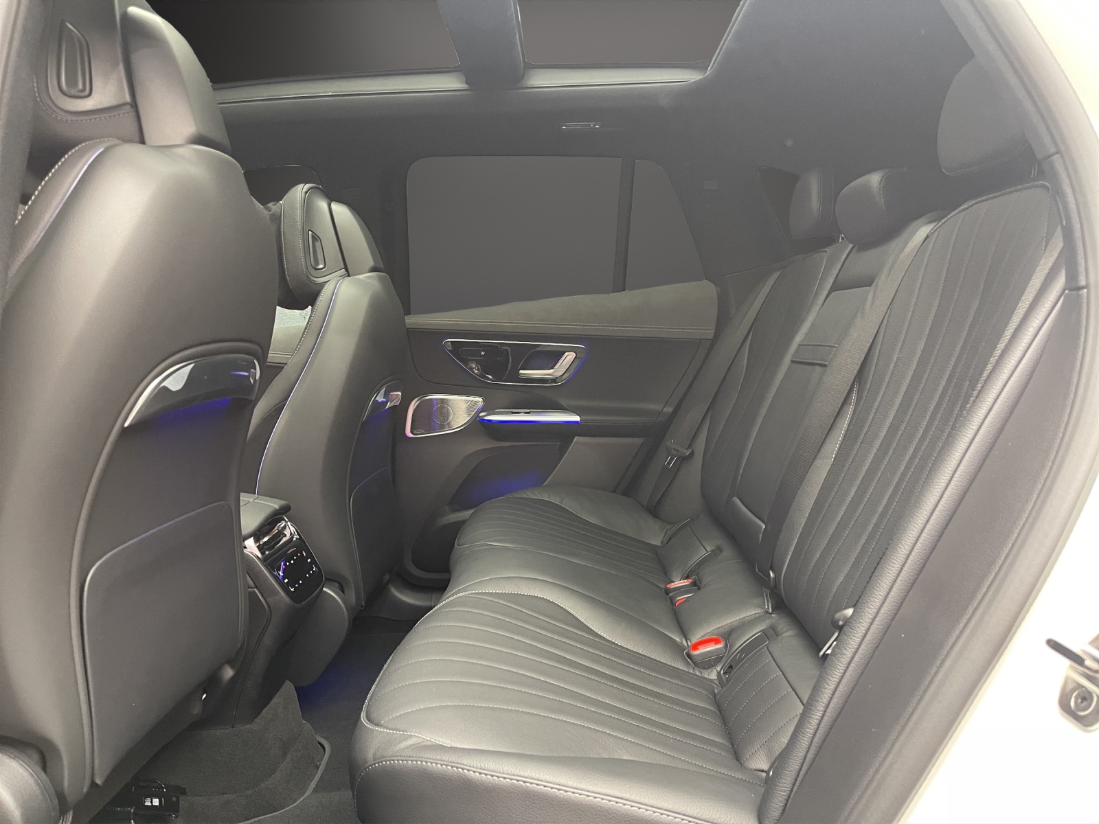 MERCEDES-BENZ EQE SUV 350 4 M Exe. Ed.-image-10