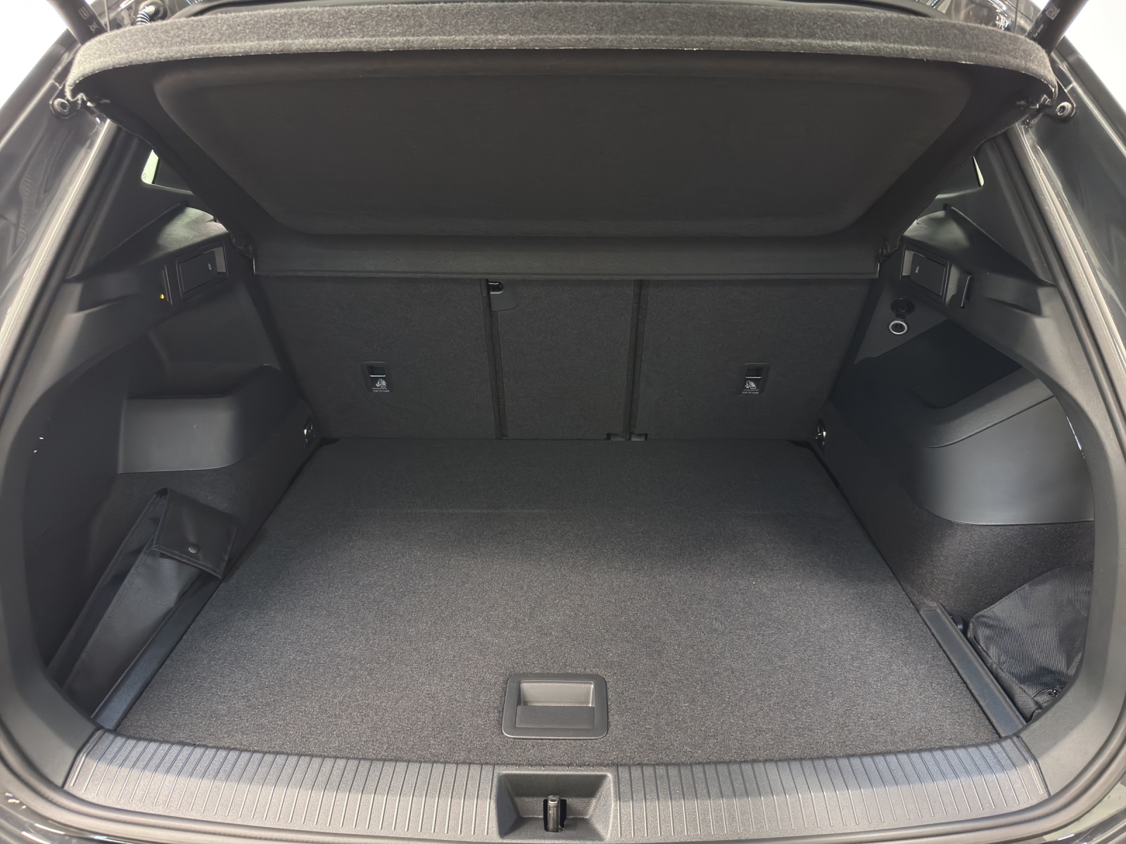 VW Tiguan 2.0 TSI R-Line DSG 4motion-image-10