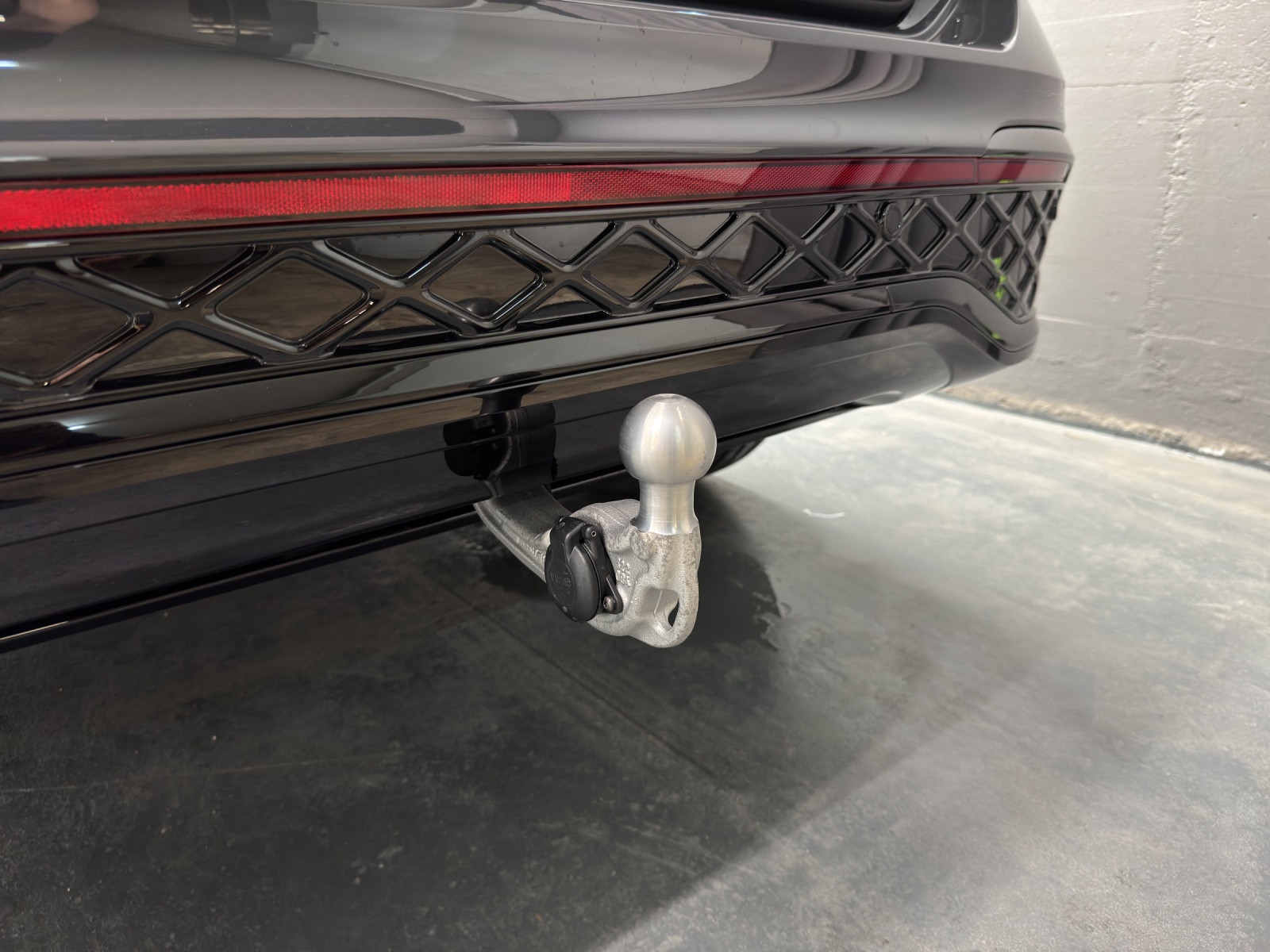 VW Tiguan 2.0 TSI R-Line DSG 4motion-image-13