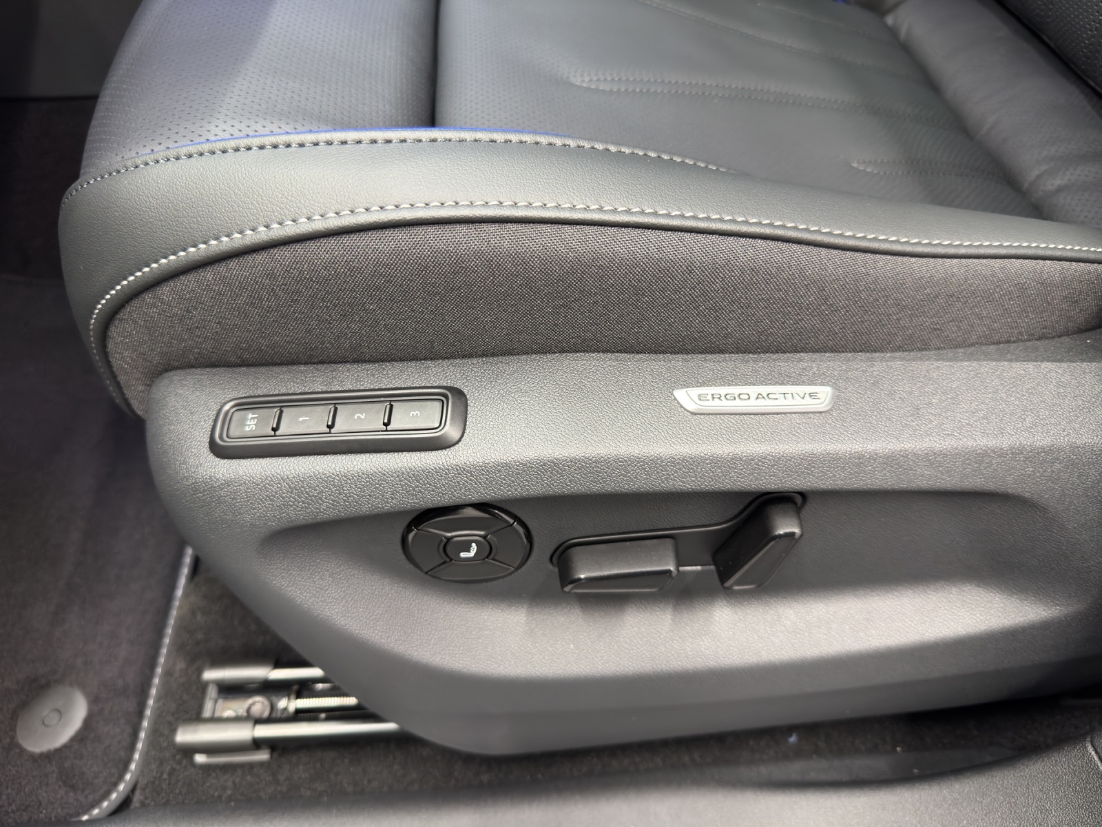 VW Tiguan 2.0 TSI R-Line DSG 4motion-image-14