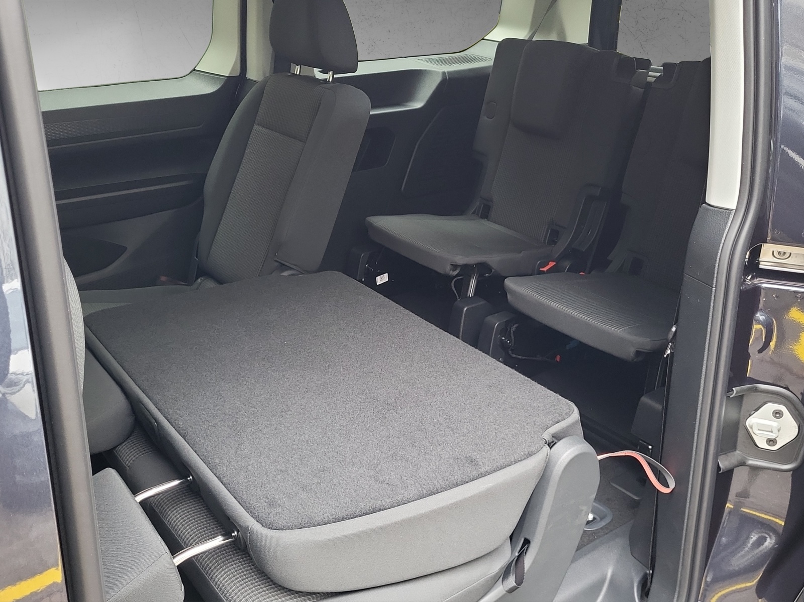 VW Caddy Liberty Maxi 1.5eHybrid-image-16