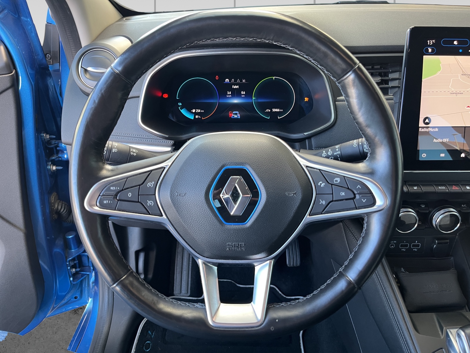 RENAULT Zoe Intens R135 (incl. Batterie)-image-8