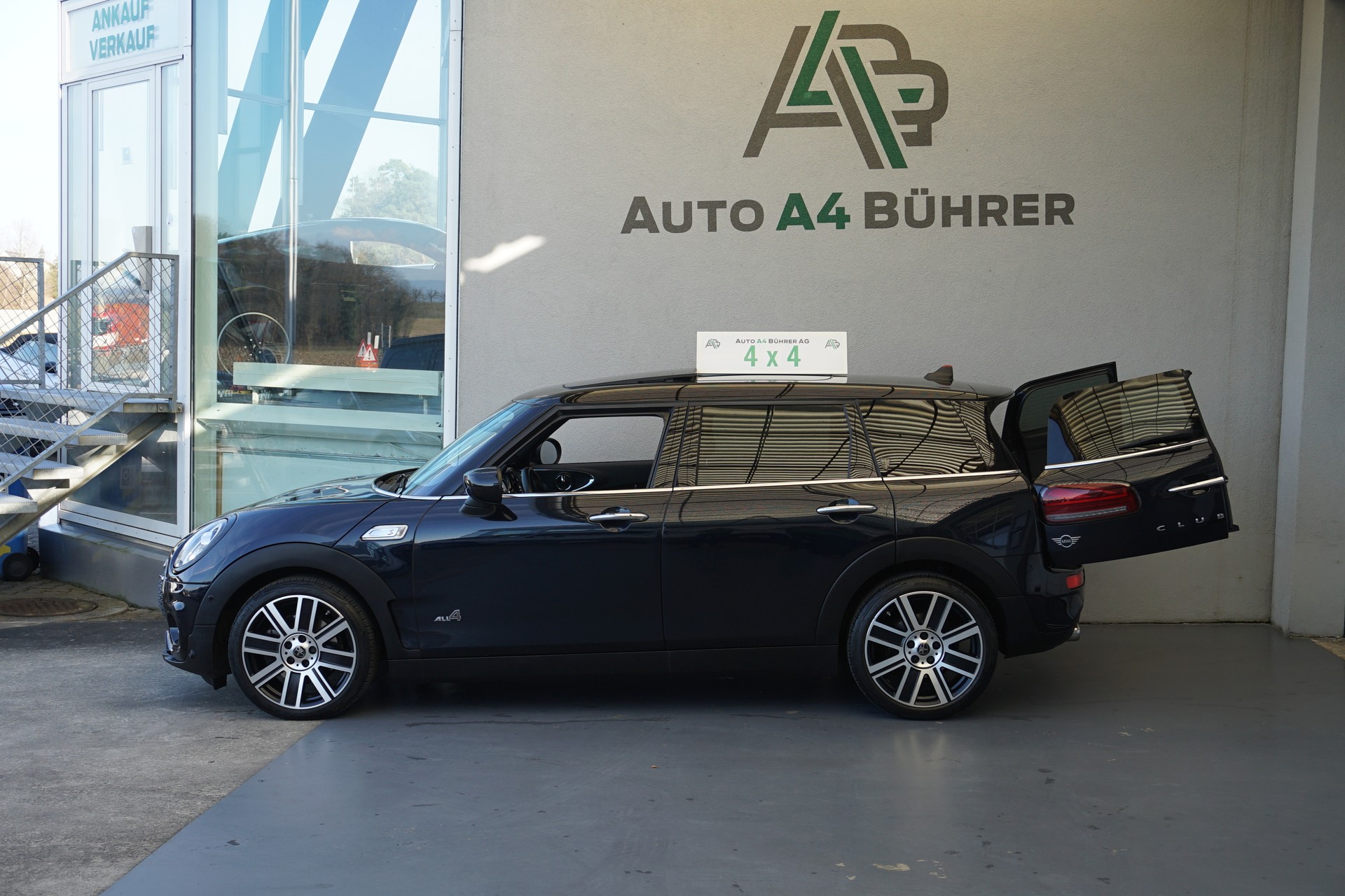 MINI Clubman Cooper S Trafalgar 192PS All4 Automat 4WD-image-0