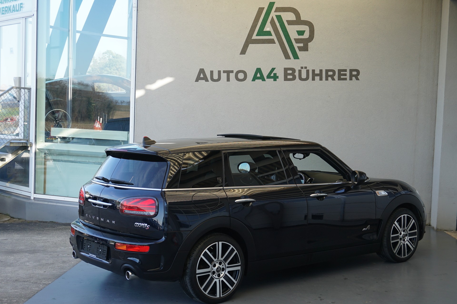 MINI Clubman Cooper S Trafalgar 192PS All4 Automat 4WD-image-9