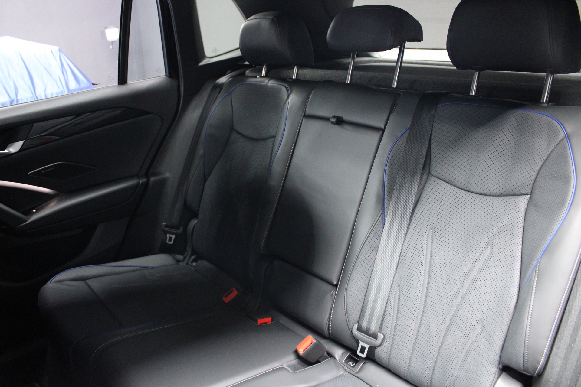 VW Tiguan 2.0TDI R-Line 4M-image-8