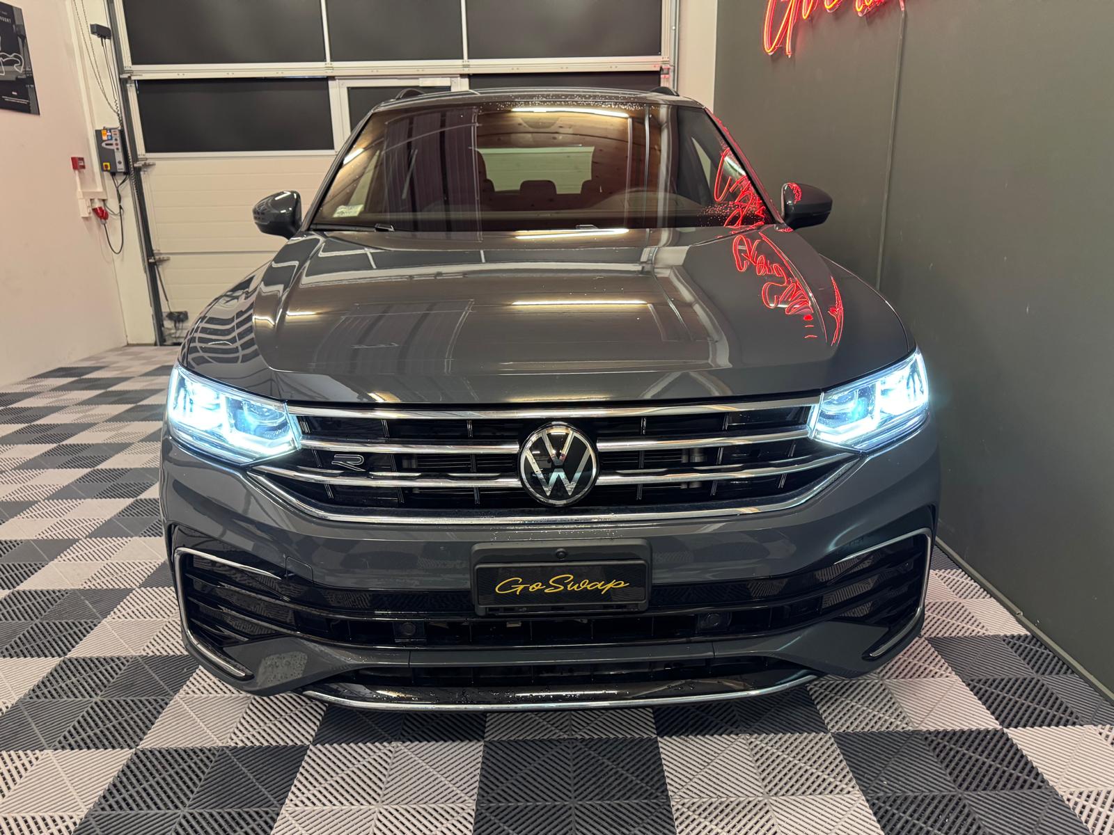 VW Tiguan 2.0TSI R-Line 4Motion DSG-image-8