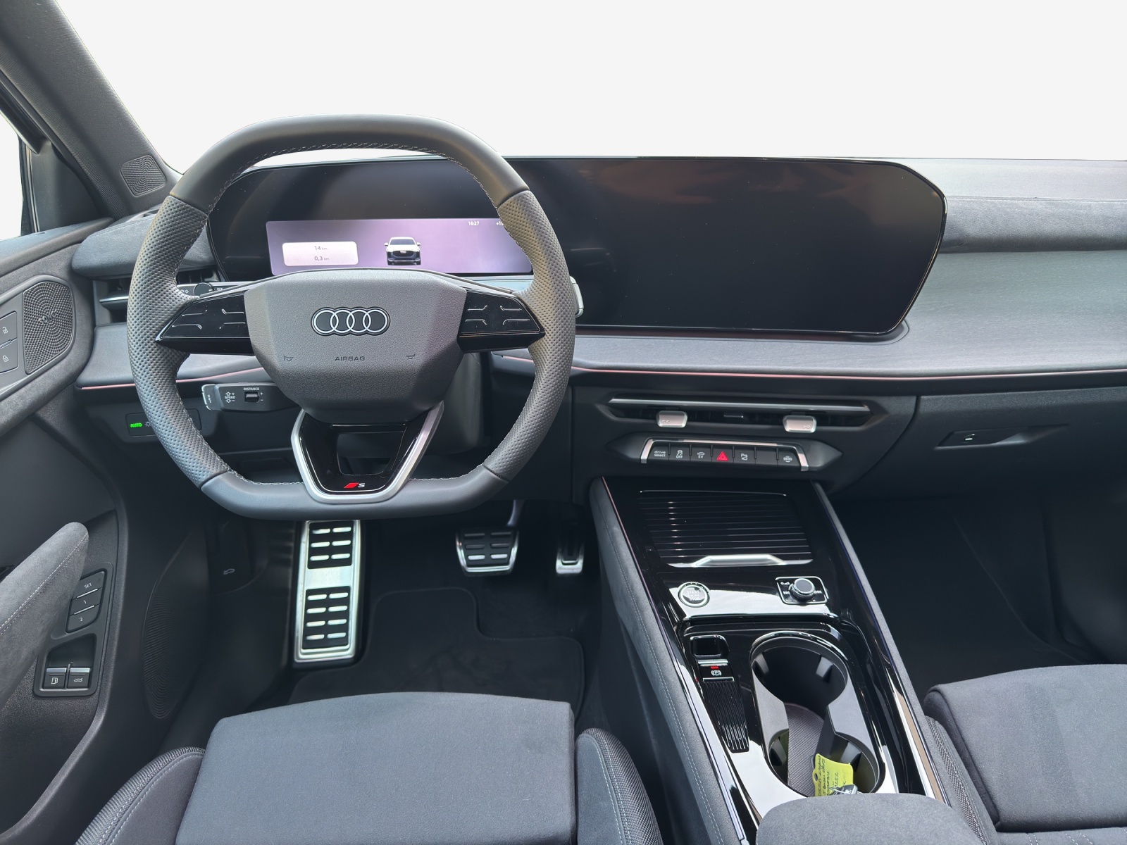 AUDI Q3 Sportback e-hybrid 200 kW S tronig-image-8
