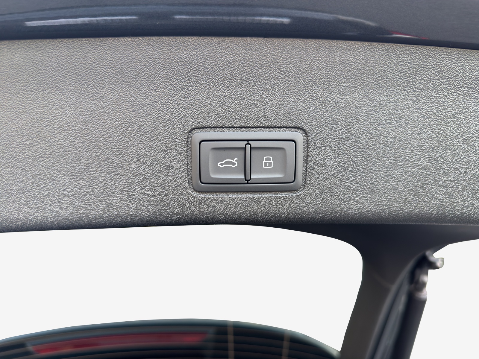 AUDI Q3 Sportback e-hybrid 200 kW S tronig-image-13
