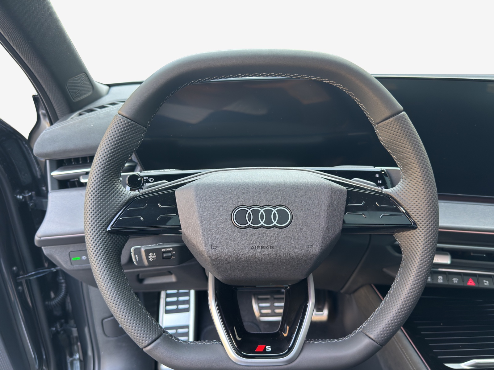 AUDI Q3 Sportback e-hybrid 200 kW S tronig-image-9