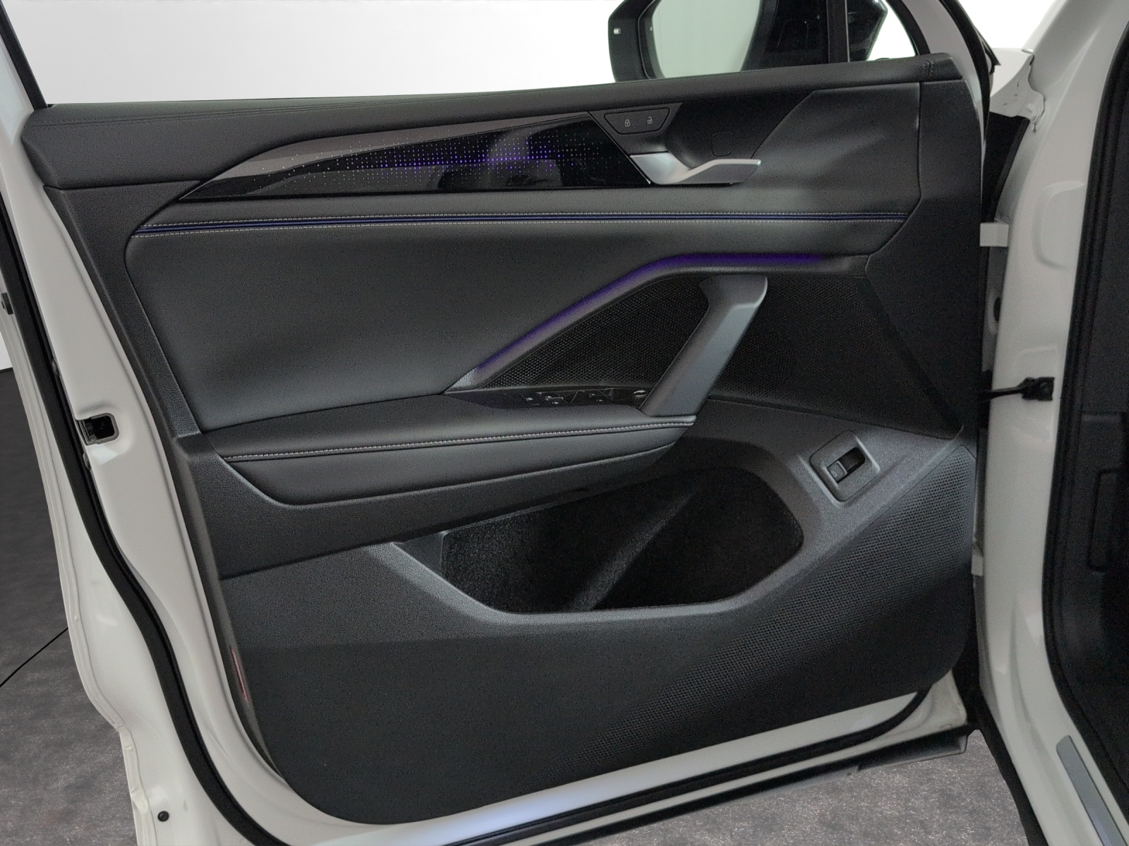 VW Tiguan 2.0 TSI DSG R-Line 4Motion-image-13