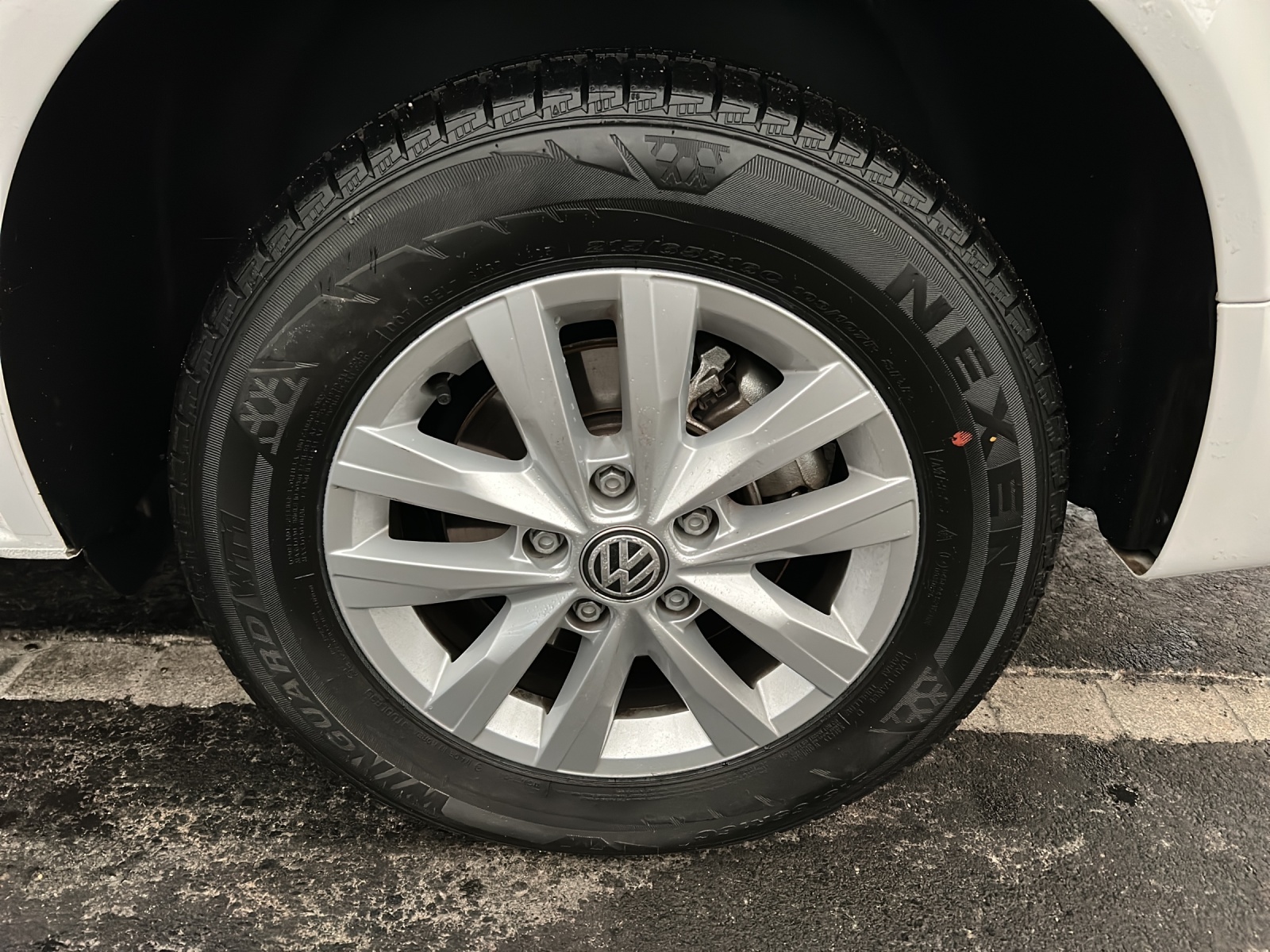 VW T6.1 Caravelle 2.0 TDI Comfortline Liberty DSG - Anhängevorrichtung - 9-Plätzer - Rückfahrkamera-image-15
