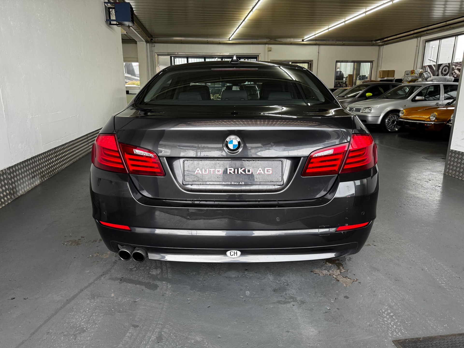 BMW 530d-image-10