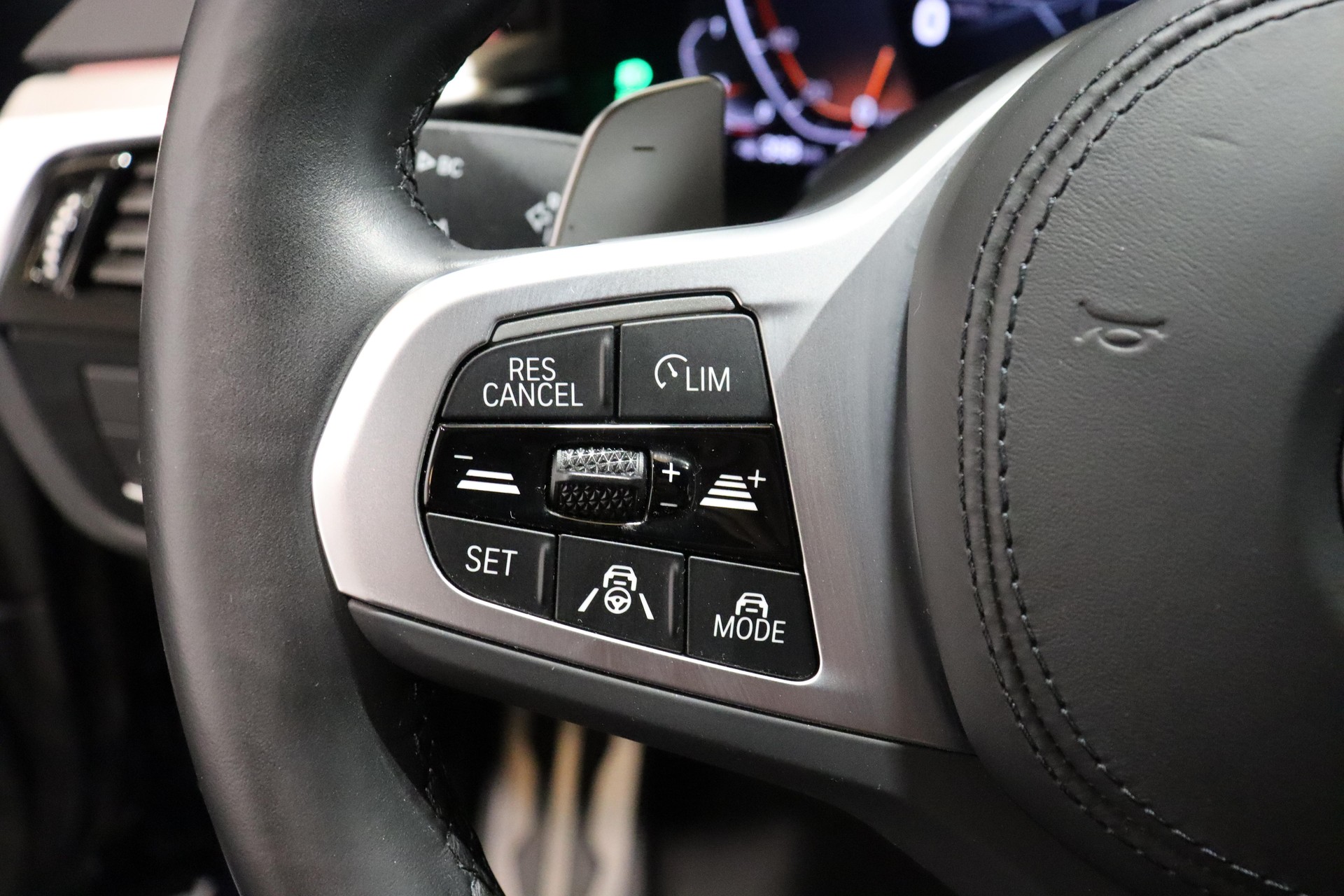 BMW 520d xDrive paddles Touring-image-17