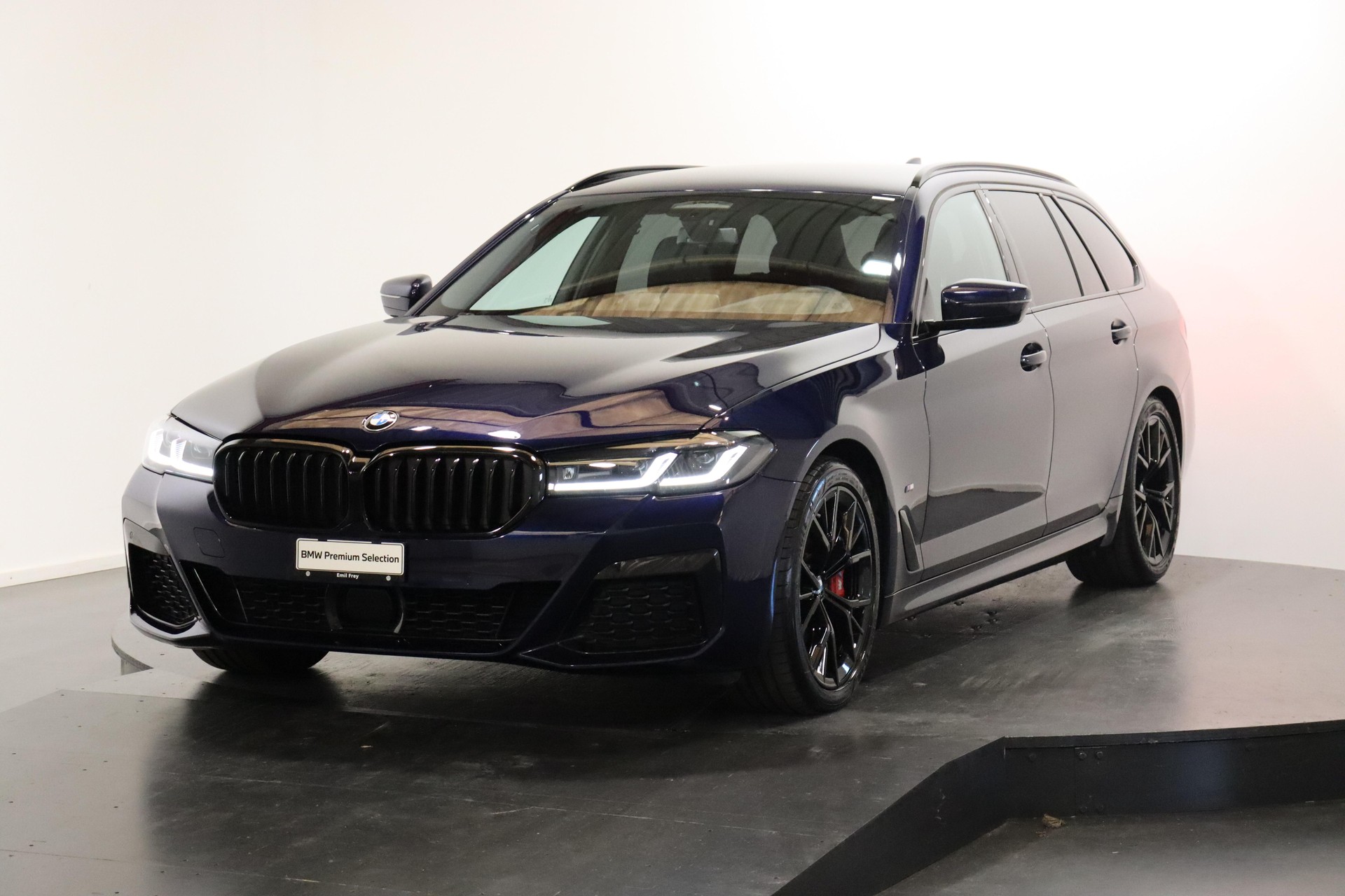 BMW 520d xDrive paddles Touring-image-0