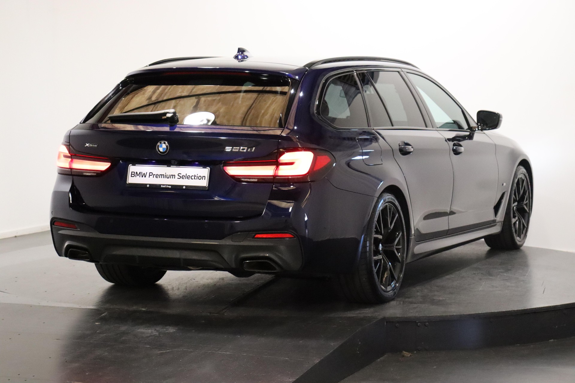 BMW 520d xDrive paddles Touring-image-3