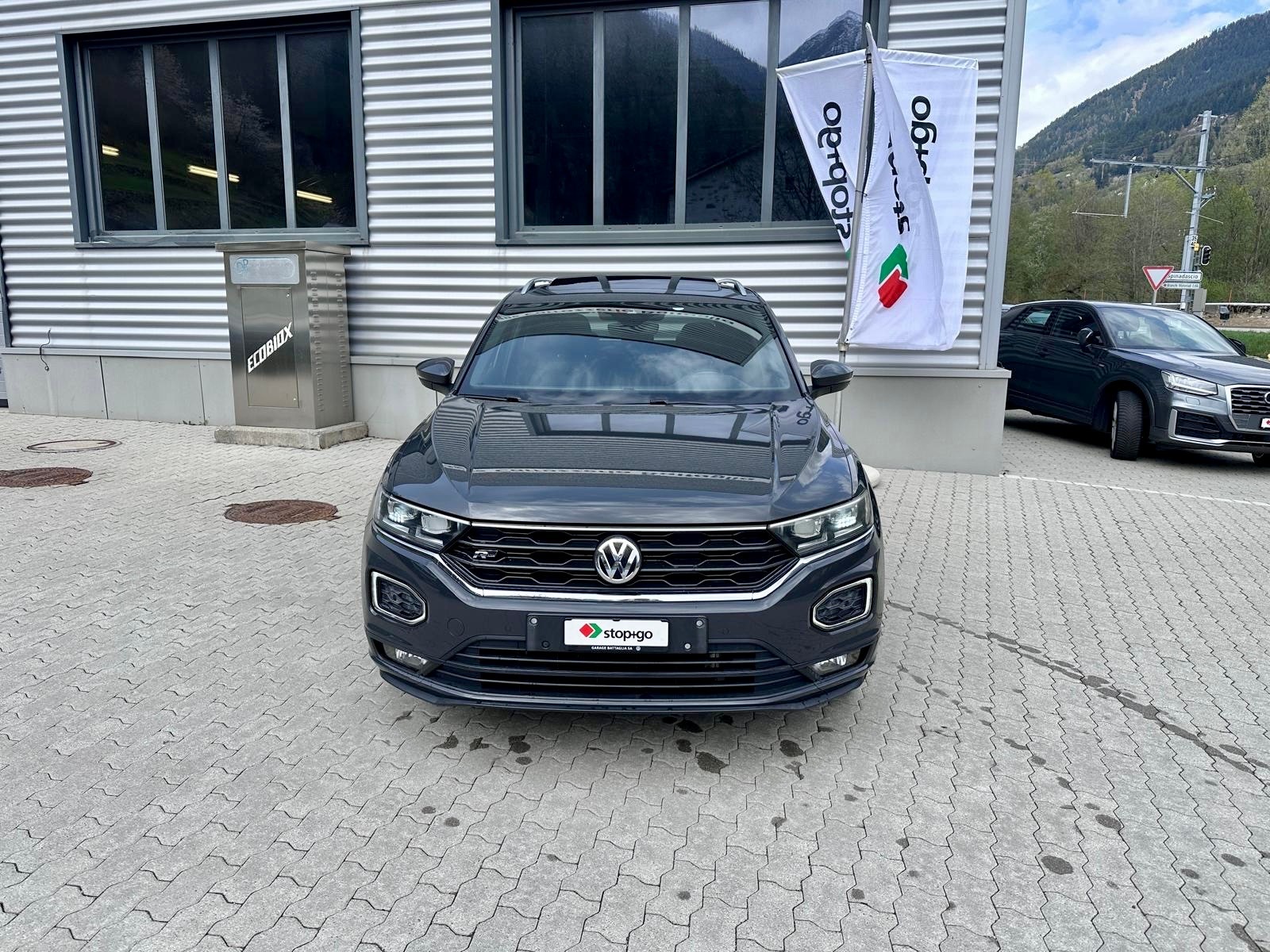 VW T-Roc 2.0 TSI R-line DSG 4Motion-image-0