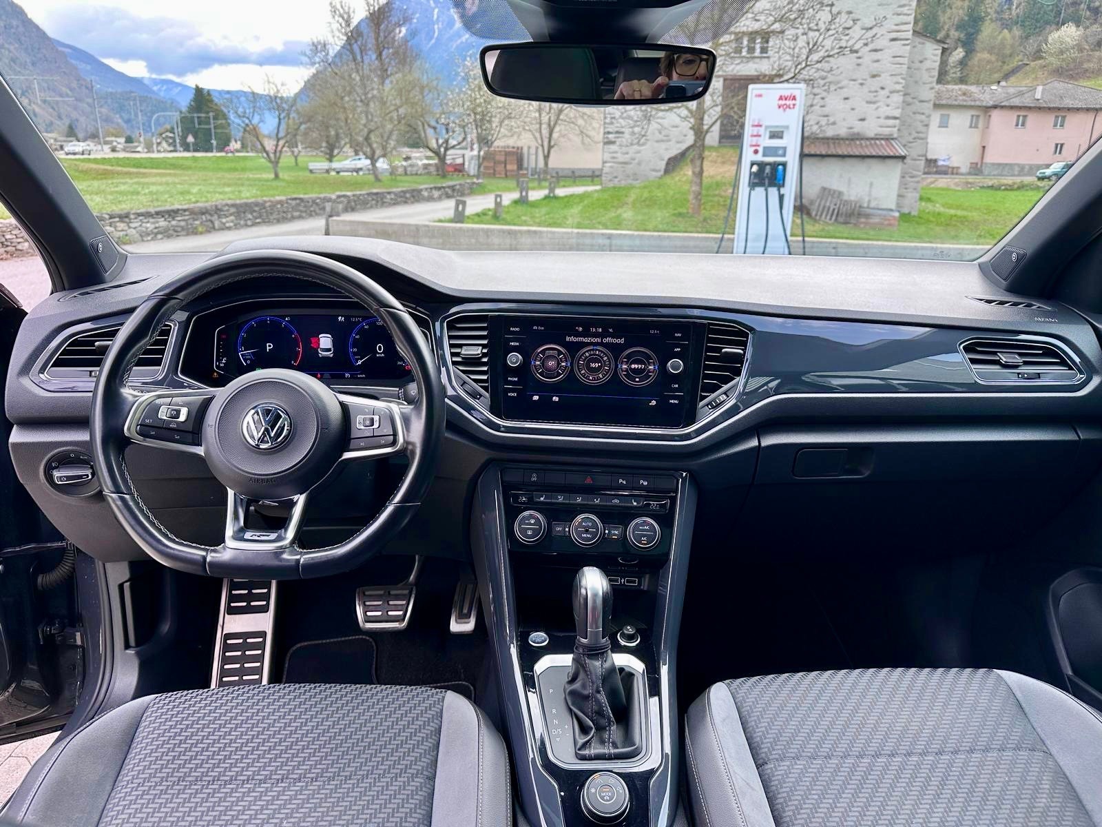 VW T-Roc 2.0 TSI R-line DSG 4Motion-image-7