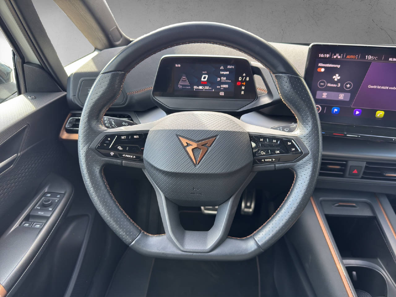 CUPRA Born Electric MY22-image-9