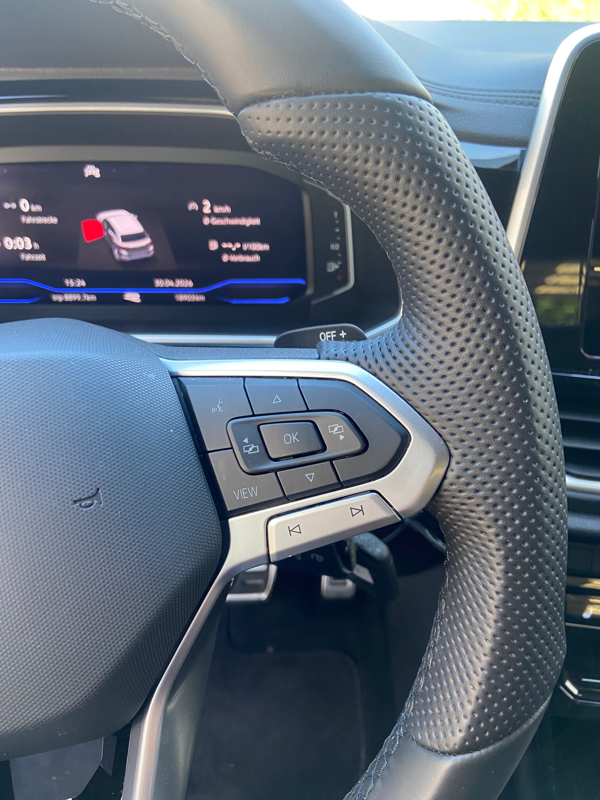 VW T-Roc 2.0 TSI R-Line DSG 4Motion-image-14