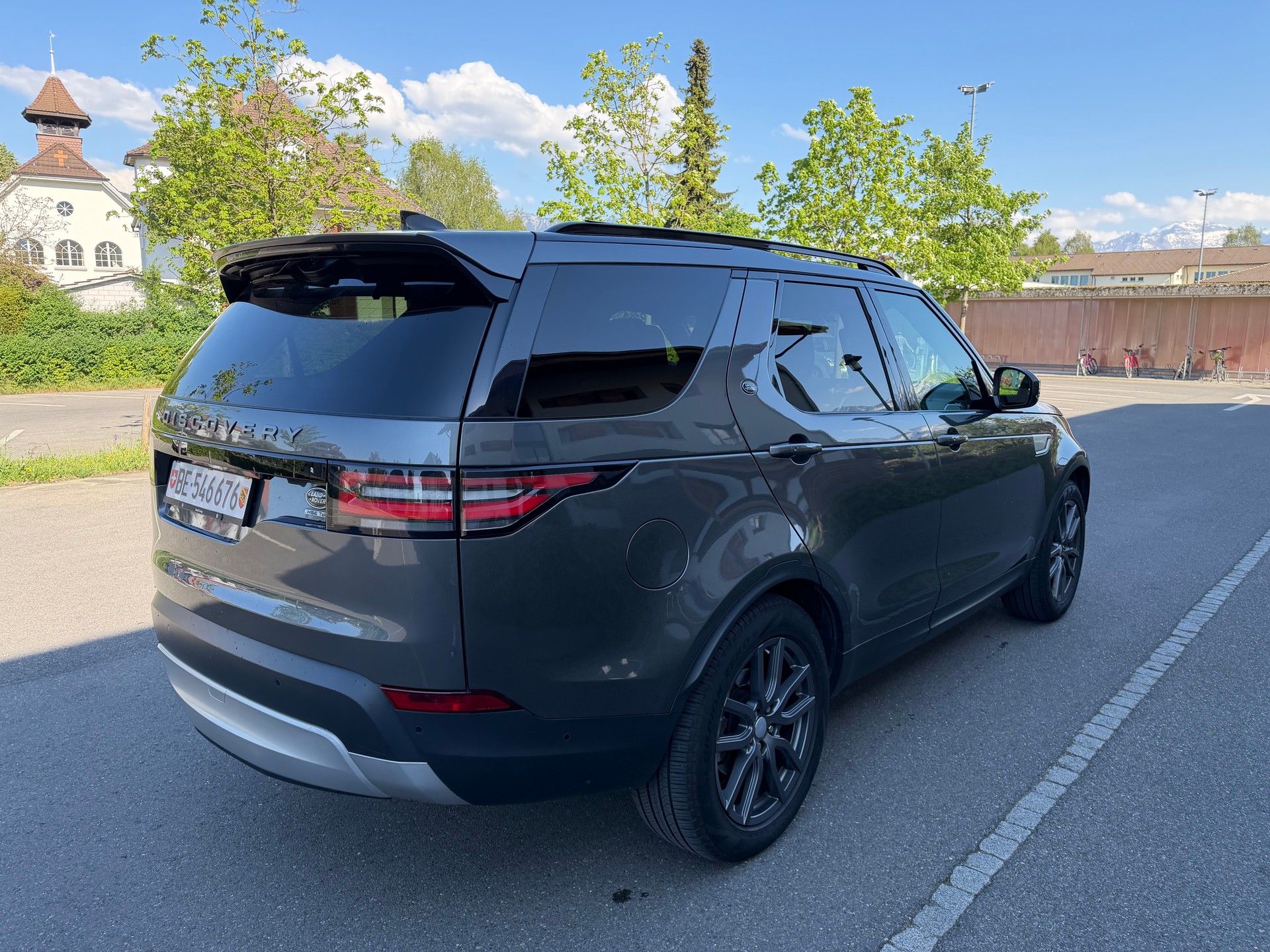 LAND ROVER Discovery 3.0 TDV6 HSE-image-2
