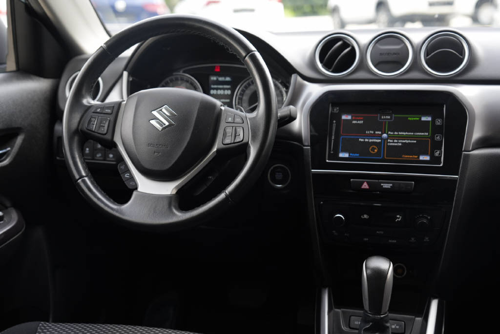 SUZUKI Vitara 1.4 T Compact+ Hybrid 4x4-image-11