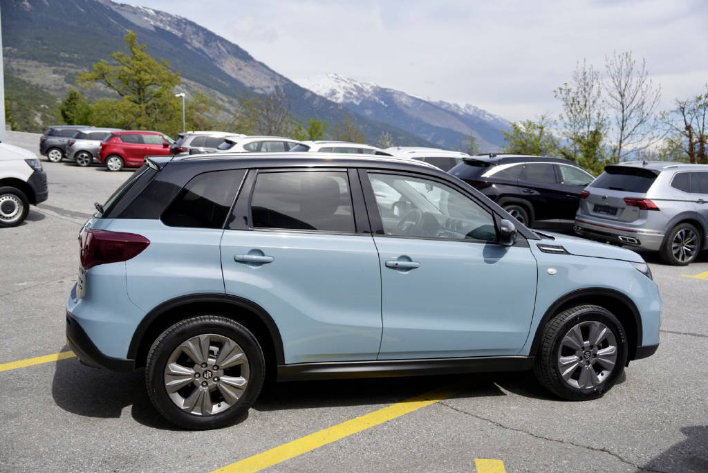 SUZUKI Vitara 1.4 T Compact+ Hybrid 4x4-image-4