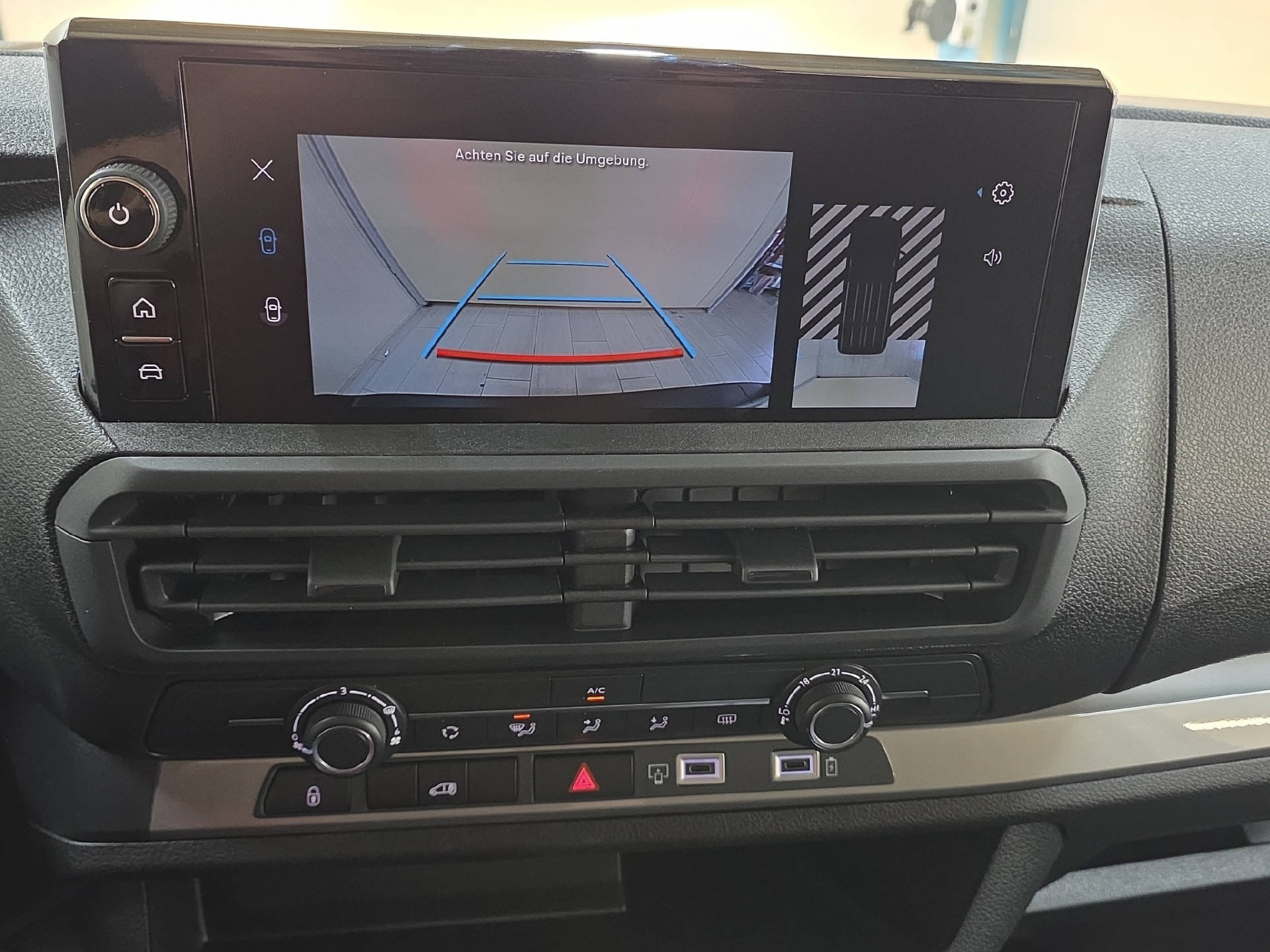 PEUGEOT E-Expert Kaw. Standard 75 kWh-image-15