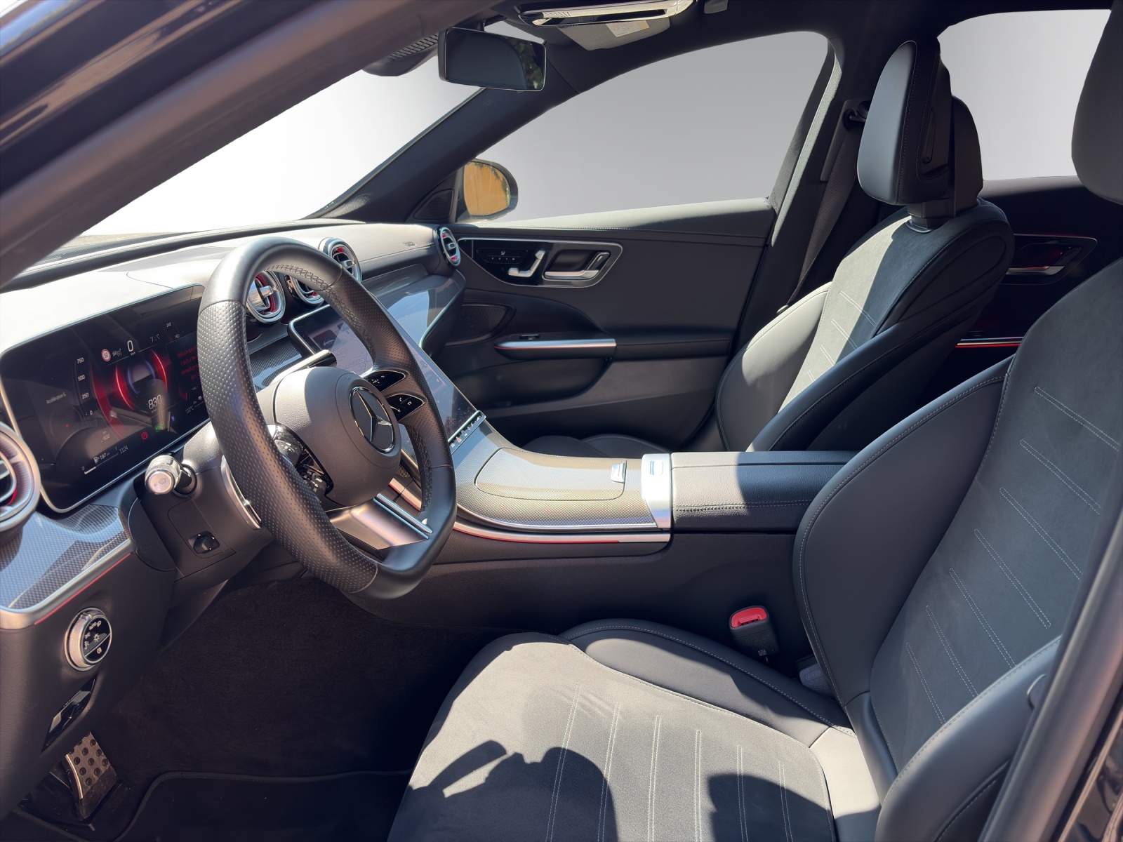 MERCEDES-BENZ C 300de 4Matic AMG Line-image-4