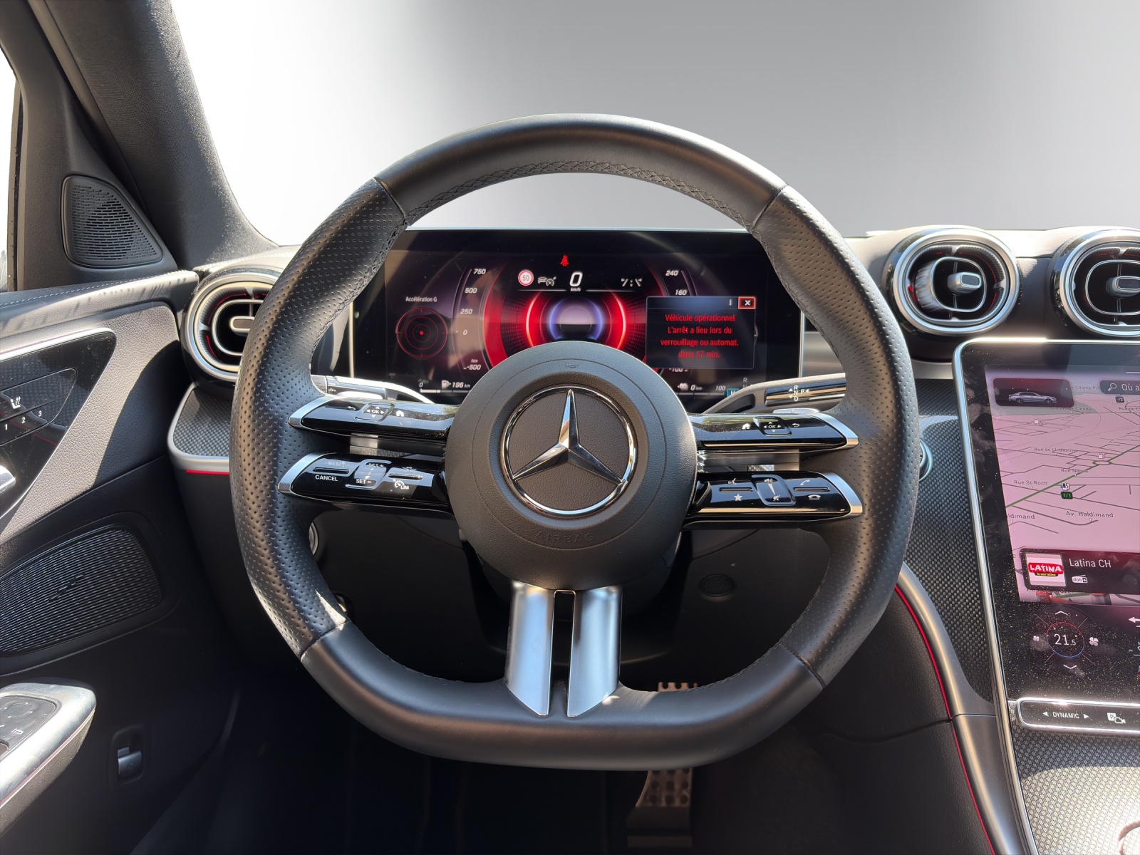 MERCEDES-BENZ C 300de 4Matic AMG Line-image-13