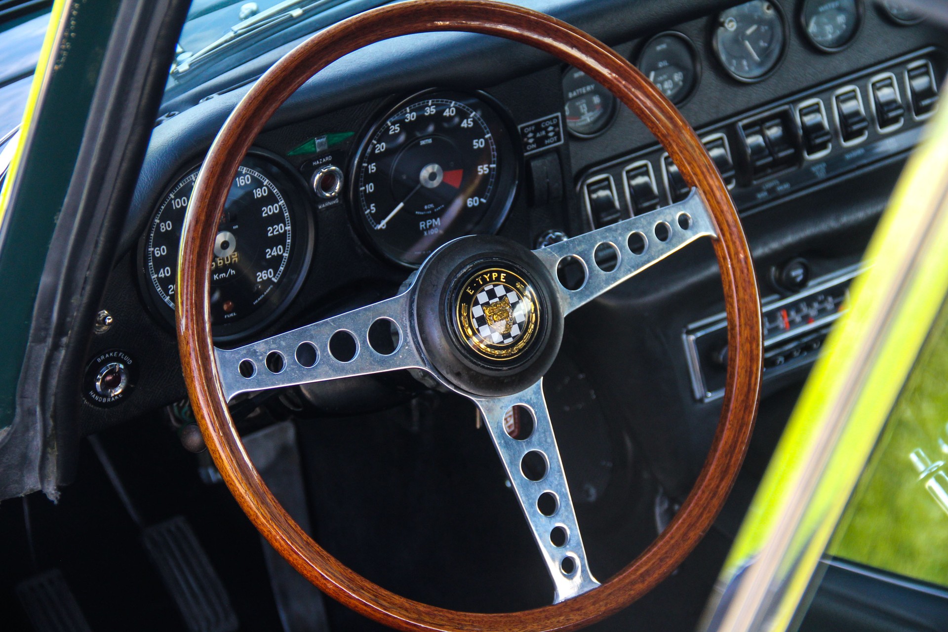 JAGUAR E-Type 4.2 Serie 1.5 2-seater 🇬🇧 ⭐⭐⭐⭐⭐-image-11