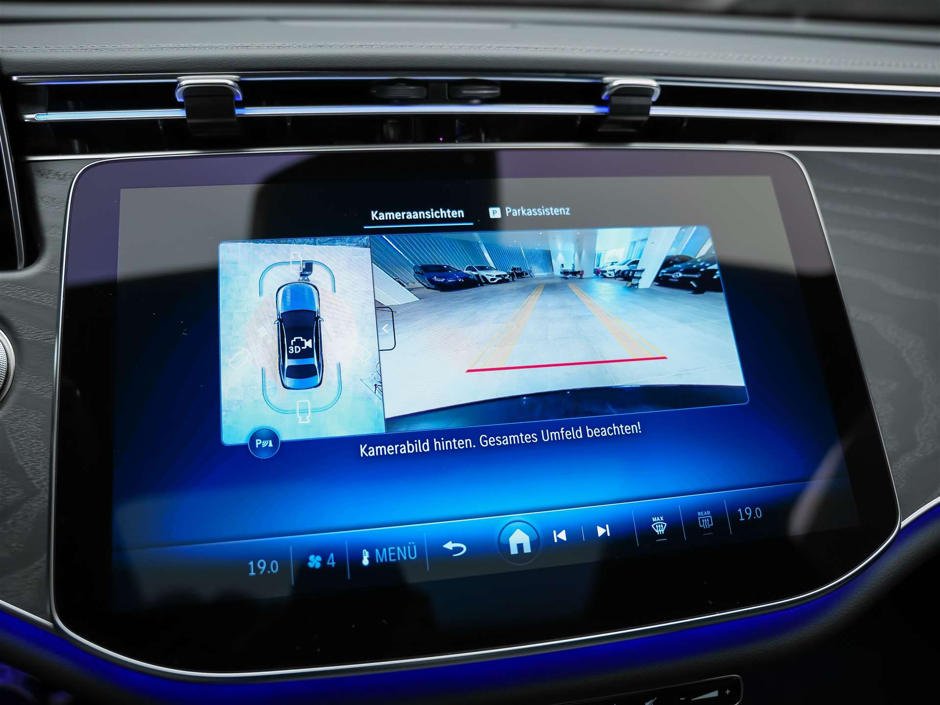 MERCEDES-BENZ E 220 d AMG Line *Werksgarantie*21 Zoll*Panorama*360° Kamera*-image-33