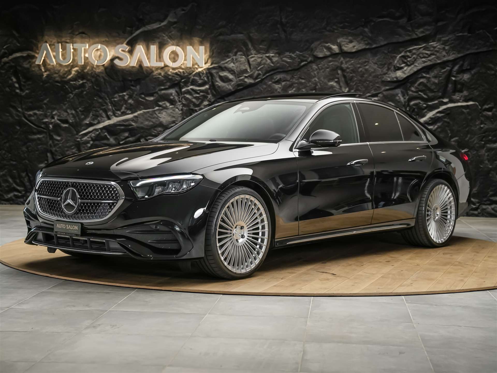 MERCEDES-BENZ E 220 d AMG Line *Werksgarantie*21 Zoll*Panorama*360° Kamera*