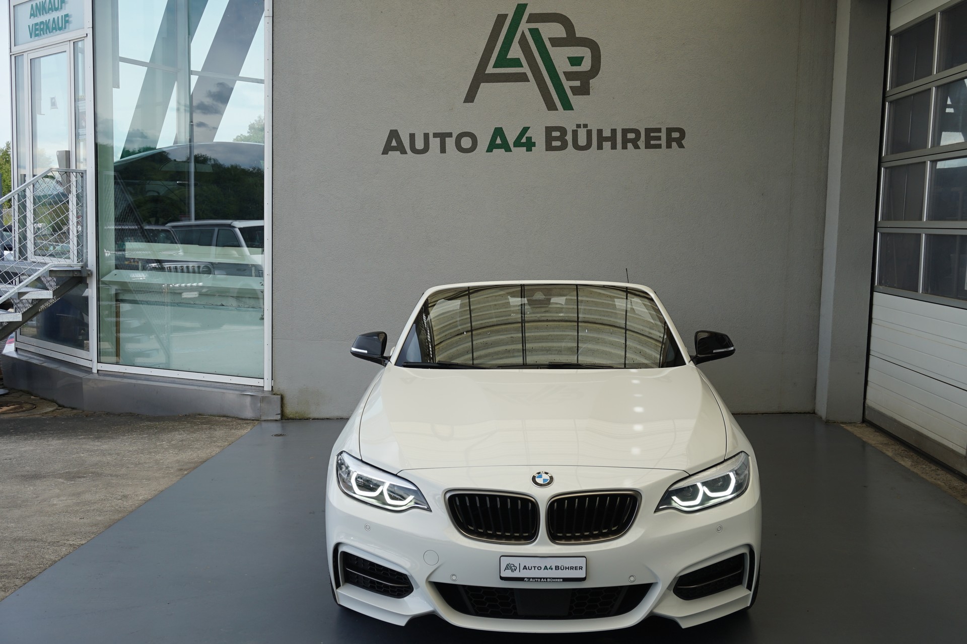 BMW M240i xDrive Convertible 340 PS CH-Auto mit Gratisservice "sehr gepflegtes Auto"-image-10