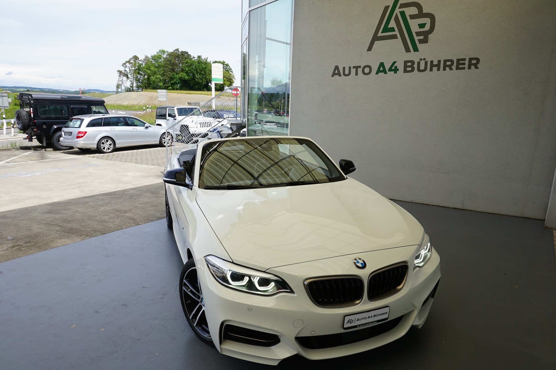 BMW M240i xDrive Convertible 340 PS CH-Auto mit Gratisservice "sehr gepflegtes Auto"-image-4