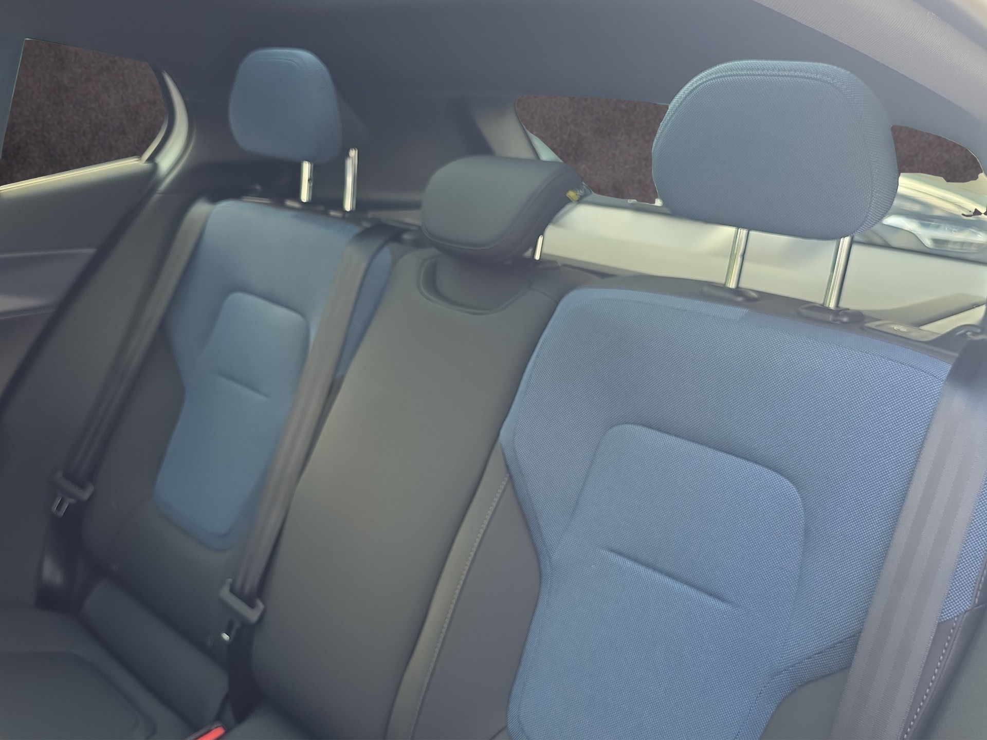 VOLVO EX30 CC E60 Twin Performance AWD-image-9