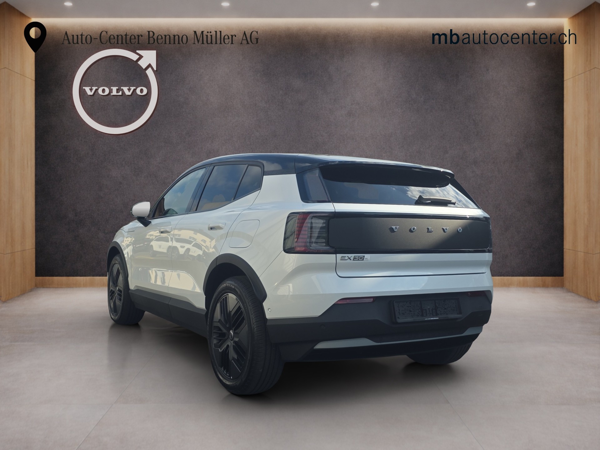 VOLVO EX30 CC E60 Twin Performance AWD-image-2