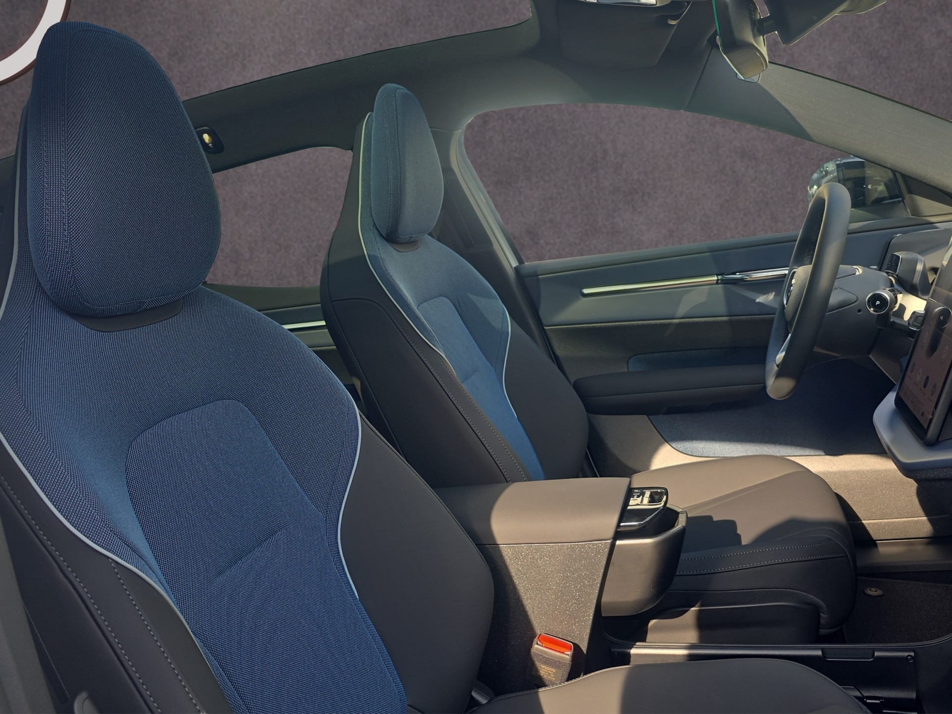 VOLVO EX30 CC E60 Twin Performance AWD-image-17