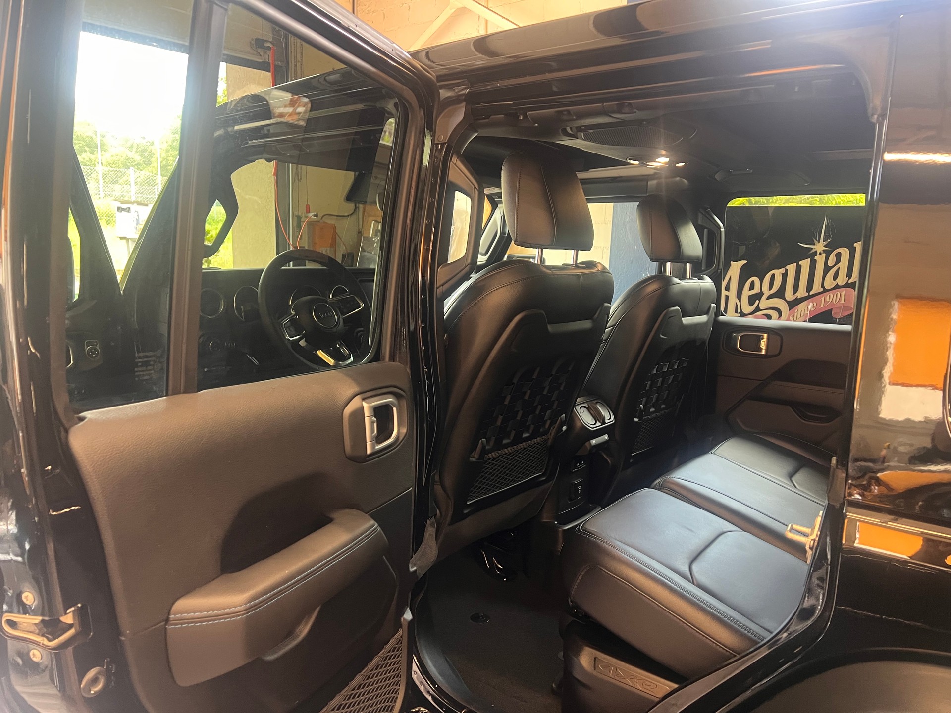 JEEP Wrangler 2.0 PHEV Unlimited Rubicon Automatic Soft Top-image-14