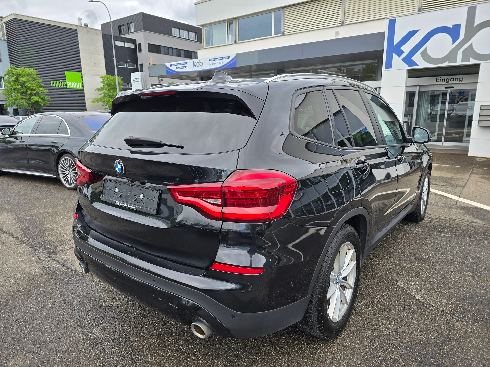 BMW X3 xDrive 20i Individual M Sport Steptronic-image-9
