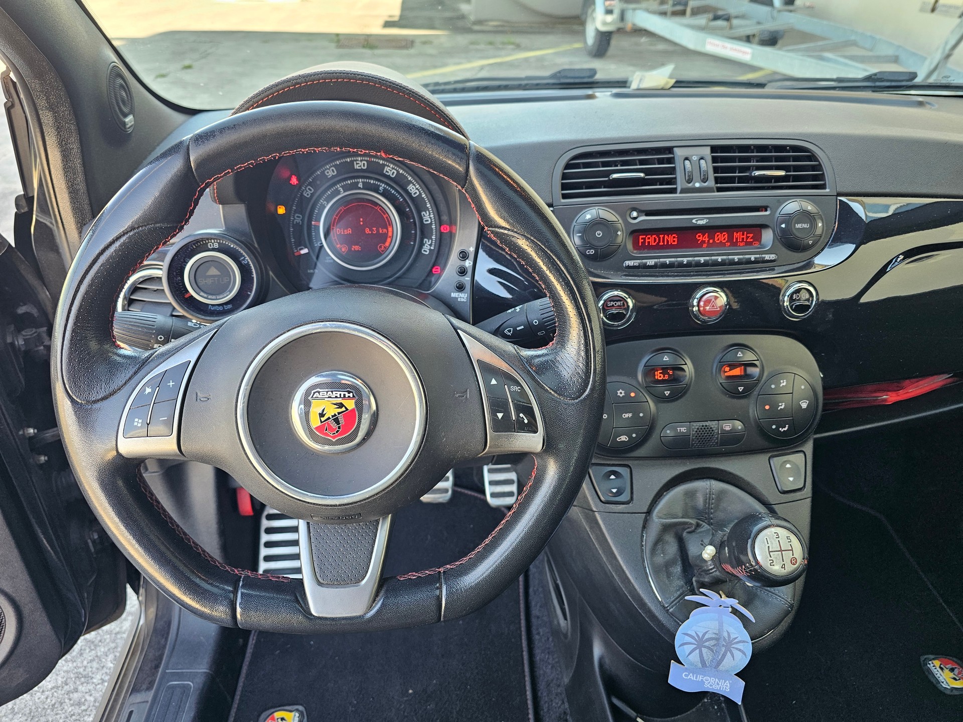 FIAT 500 1.4 16V Turbo Abarth-image-13
